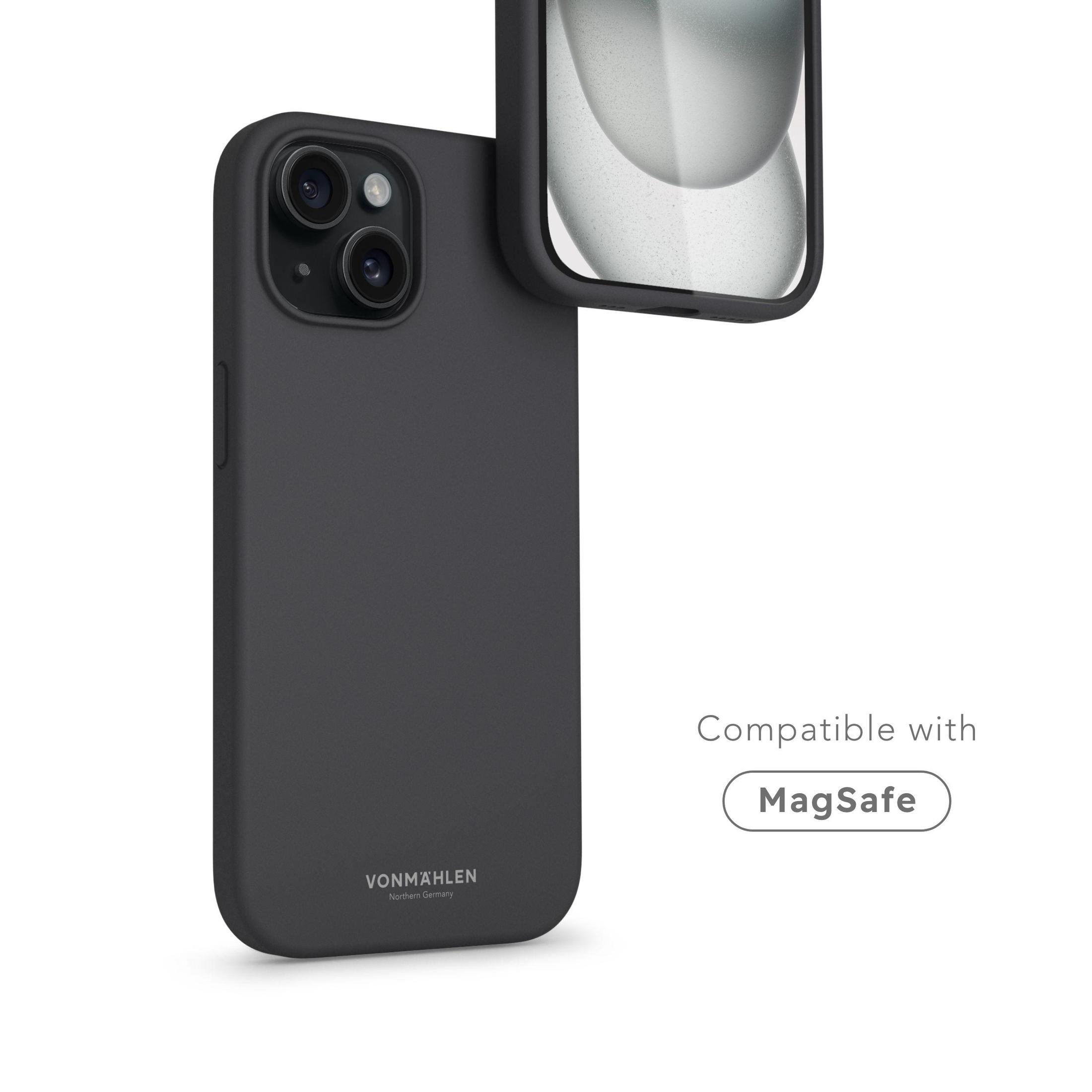 Une coque de téléphone noire avec un téléphone, la coque est compatible avec MagSafe. Fond blanc.