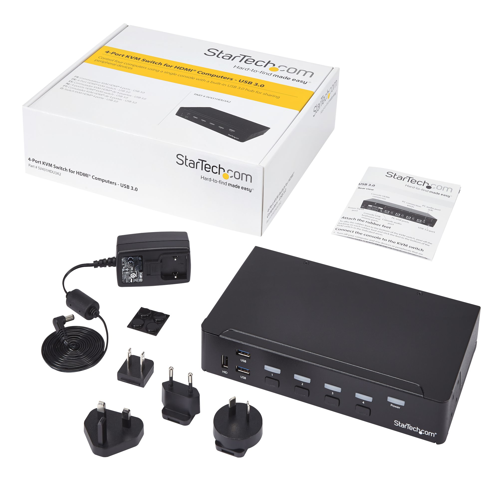 Een zwarte 4-poorts KVM-switch, kabels, voeding en accessoires.