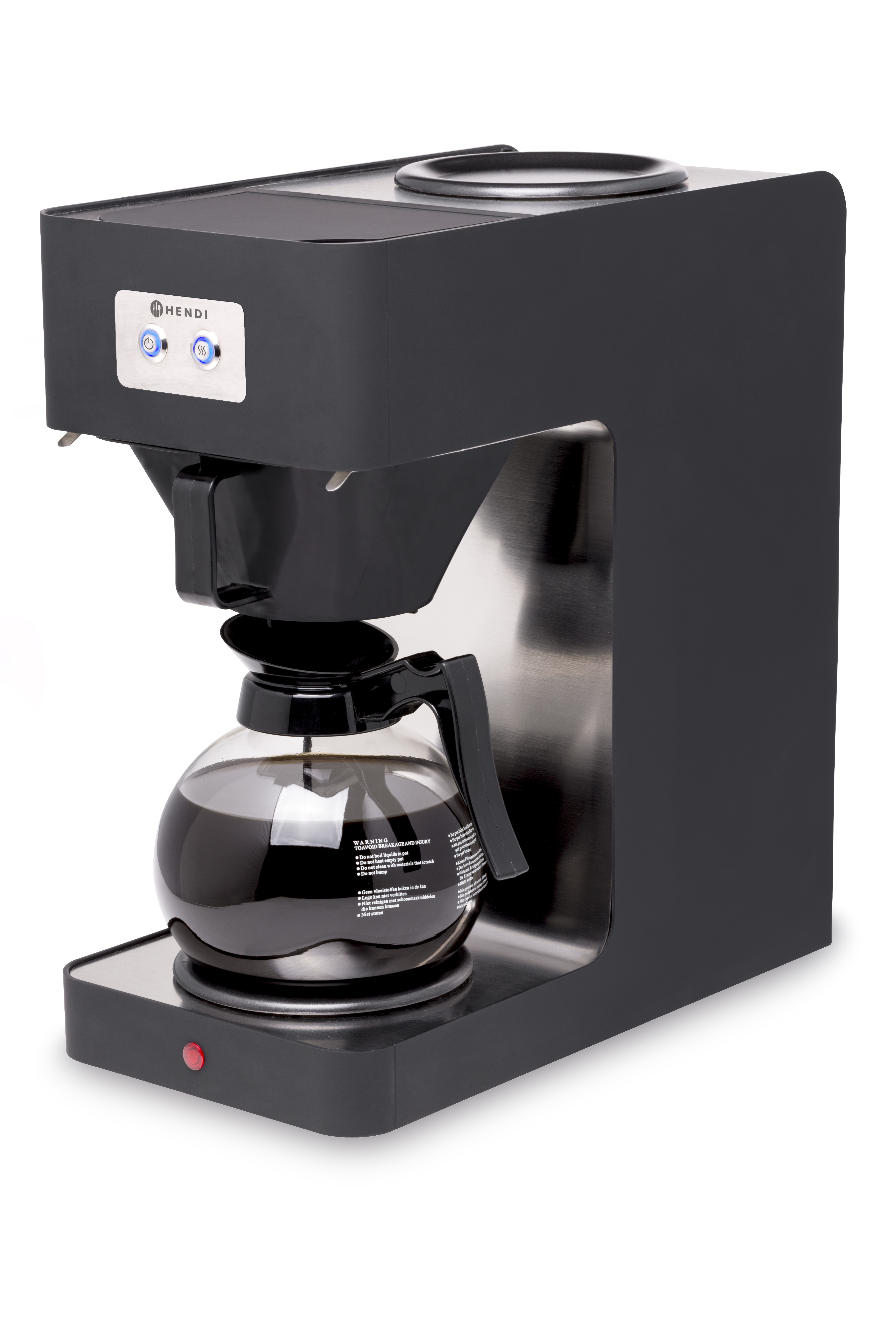 Caffettiera nera. Una caraffa di vetro è piena di caffè.