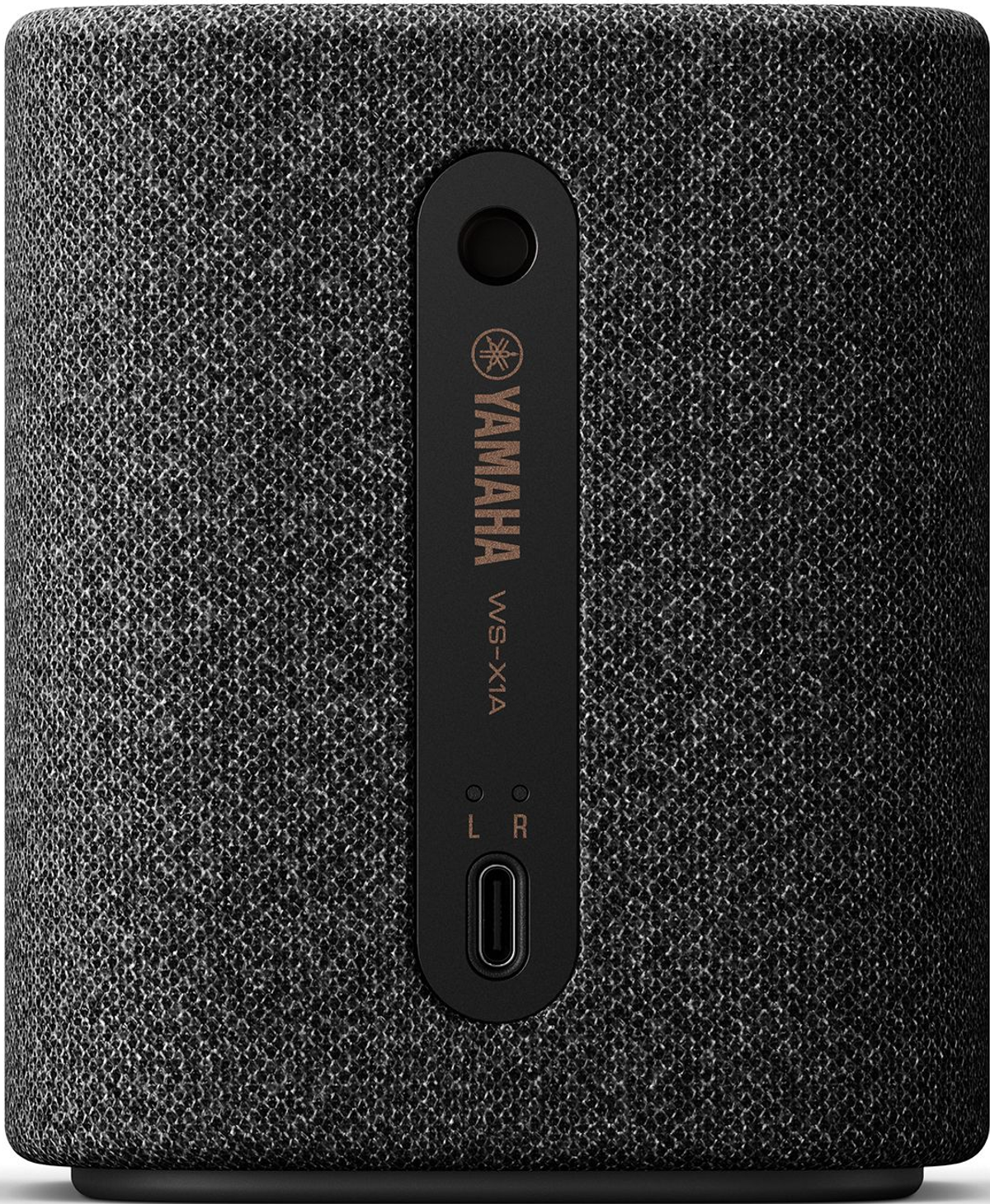 Czarny głośnik marki Yamaha, port USB i otwór na kabel.