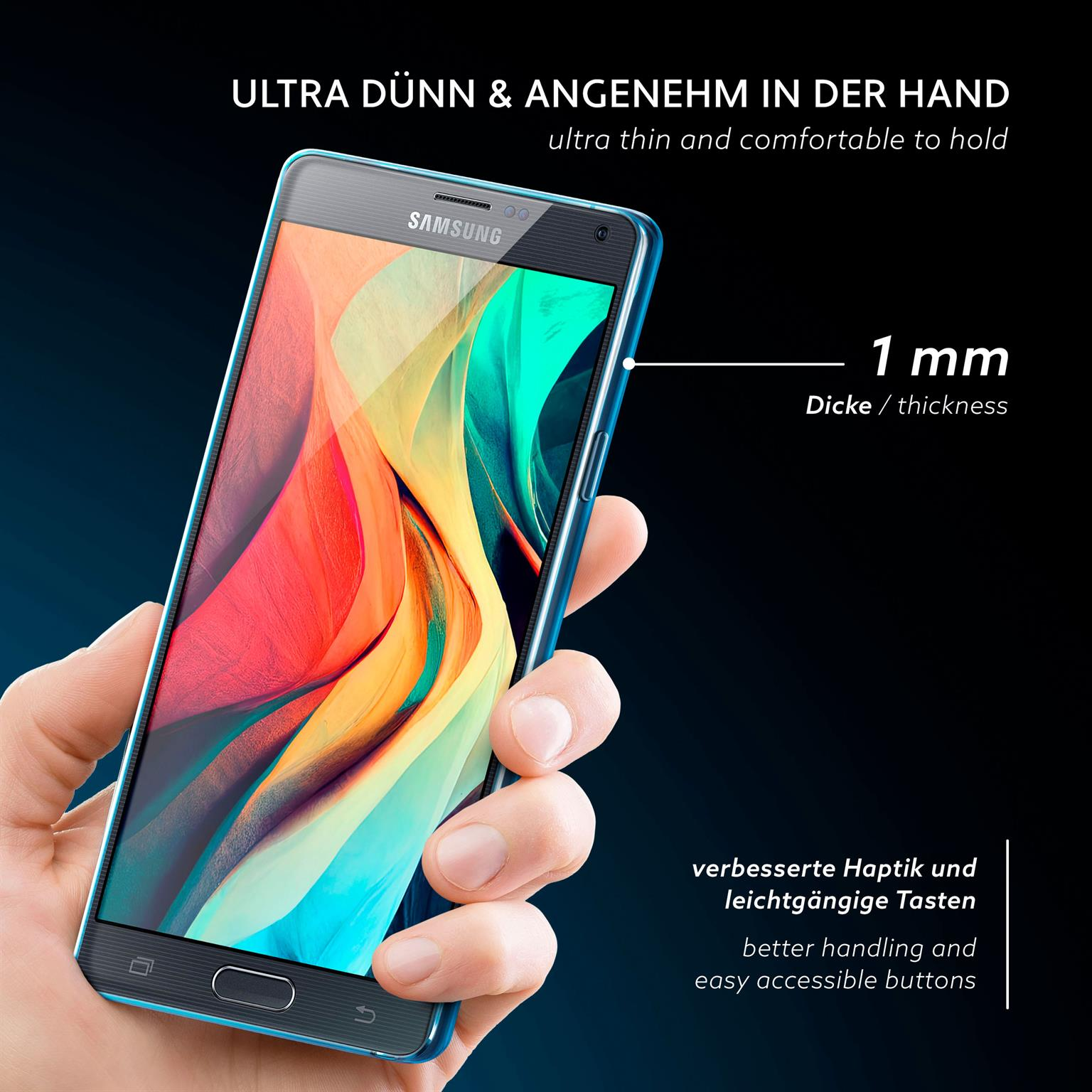 Hand hält blaues Telefon. Telefon ist dünn, Hülle 1mm dick, schwarzer Hintergrund.