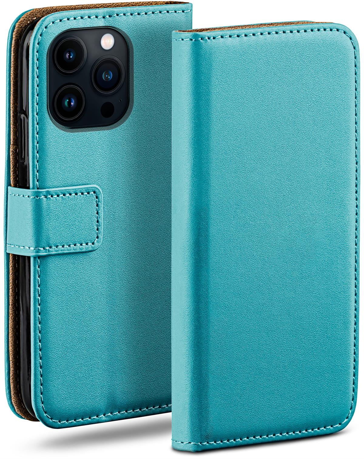 Türkisfarbenes Telefon in einer türkisfarbenen Leder-Brieftasche. Die Hülle ist geöffnet.