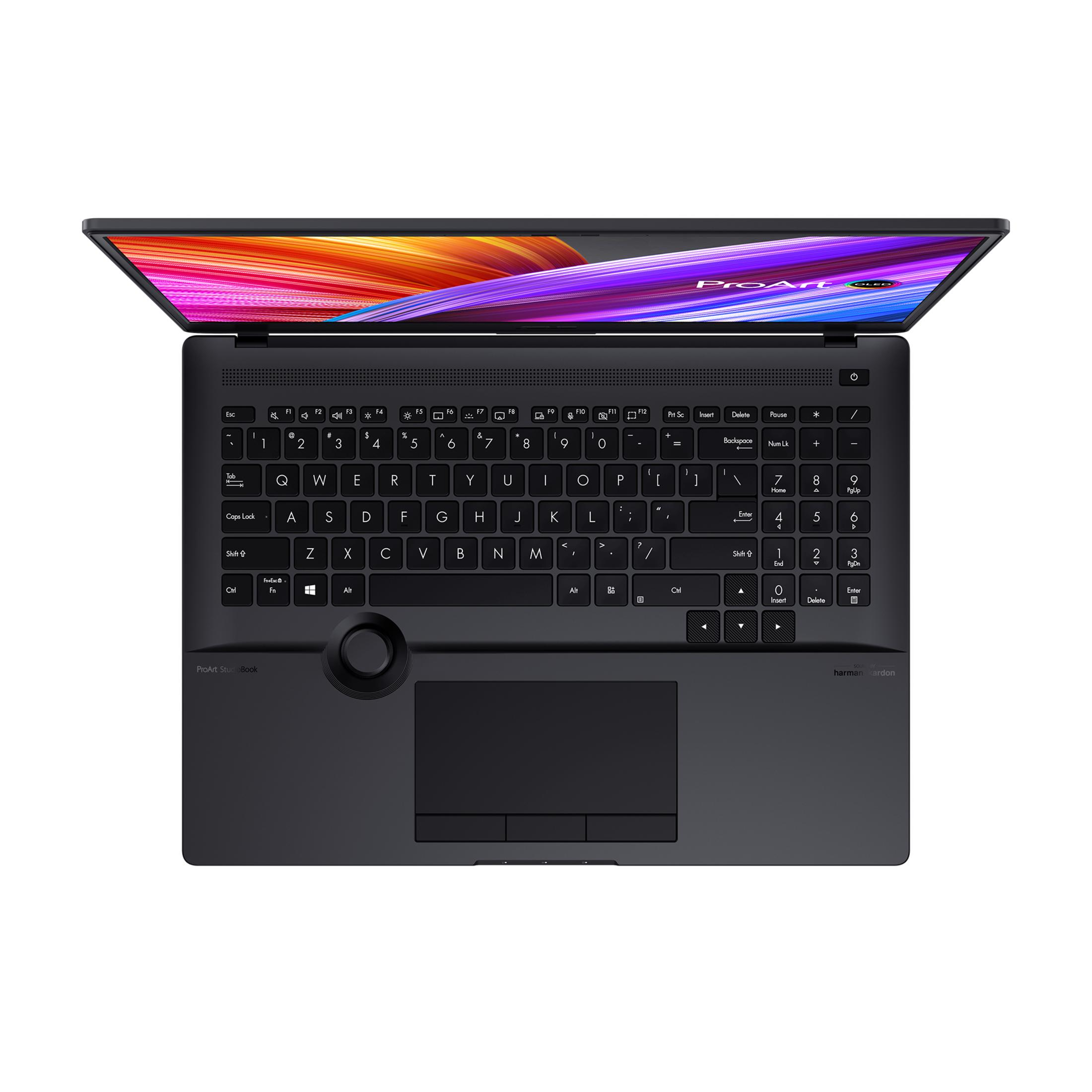 Schwarzer Laptop, offen, Draufsicht. Tastatur, Touchpad und Bildschirm sichtbar. Weißer Hintergrund.