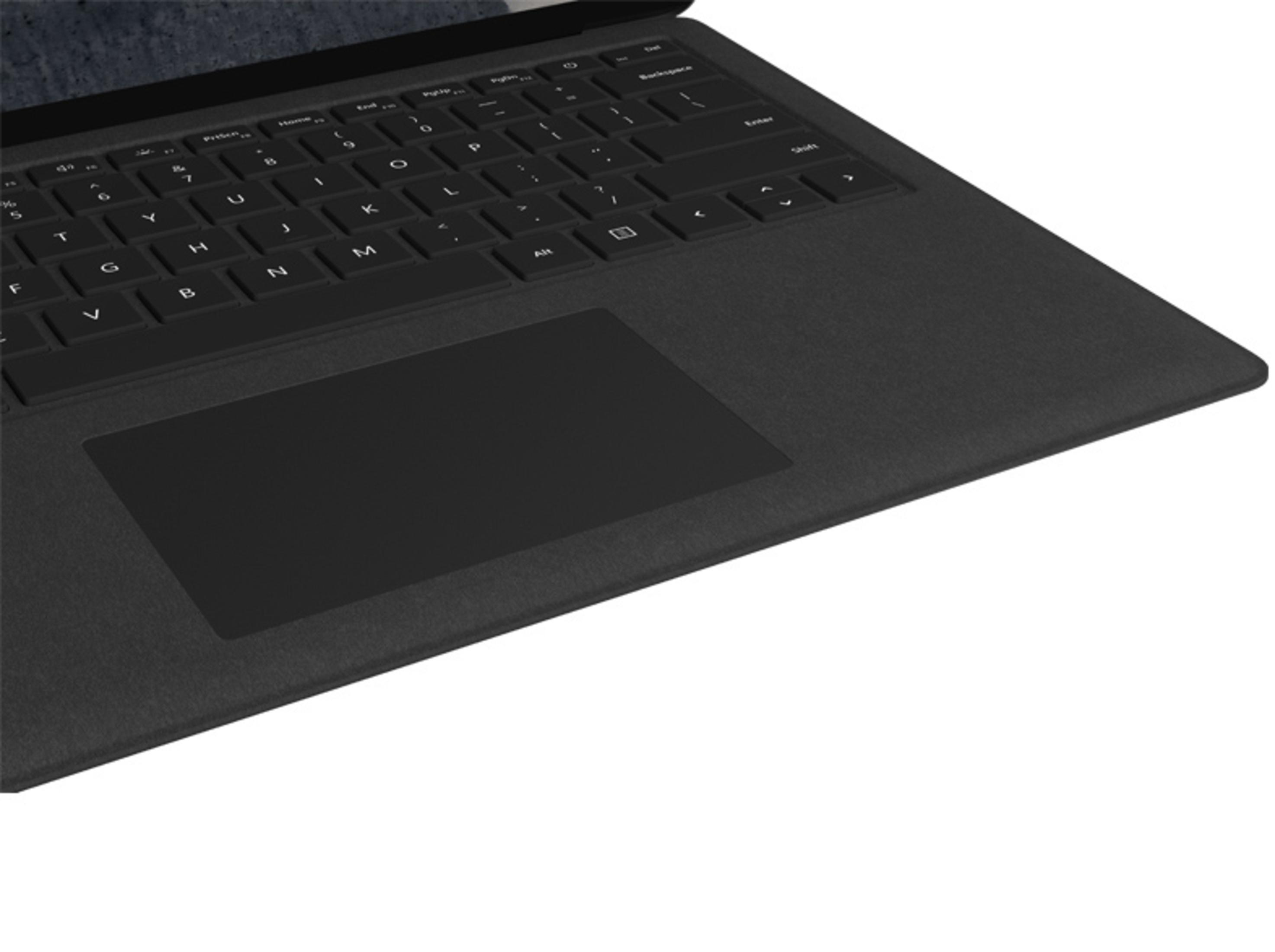 Nahaufnahme einer Laptop-Tastatur und eines Trackpads. Schwarze Farbe.