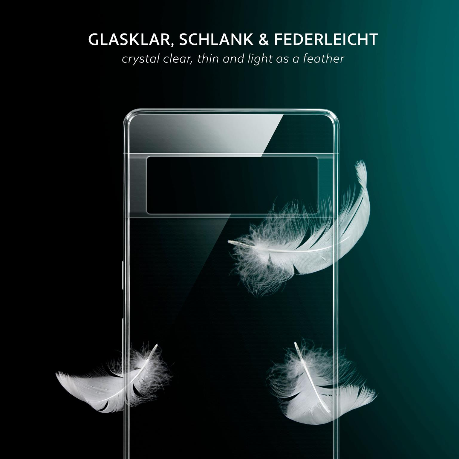 Klare Handyhülle und Federn, dunkelgrüner Hintergrund, minimalistisches Design, leicht und dünn.