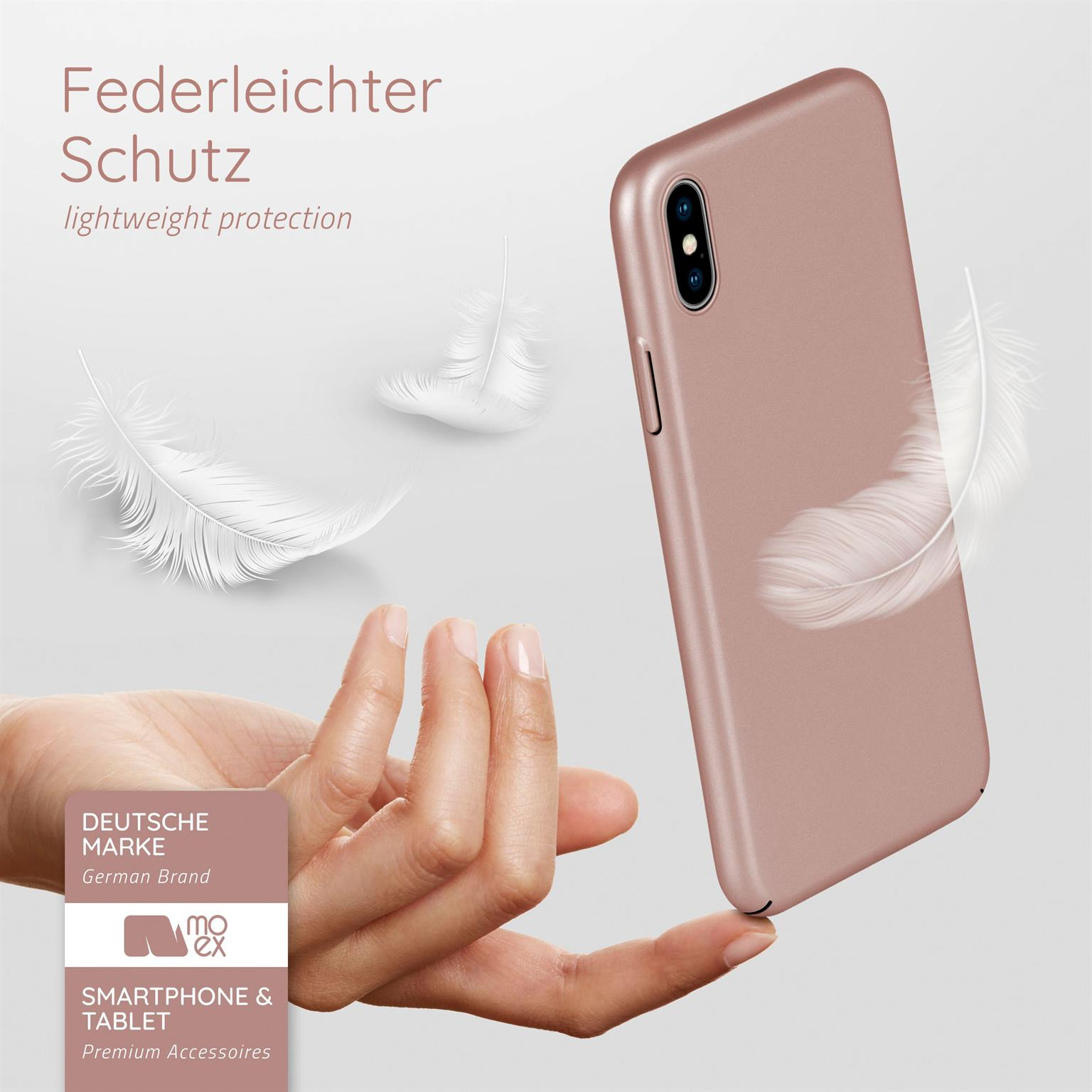 Hand hält eine roségoldfarbene Handyhülle, mit weißen Federn und Text: Leichter Schutz. Deutsche Marke.