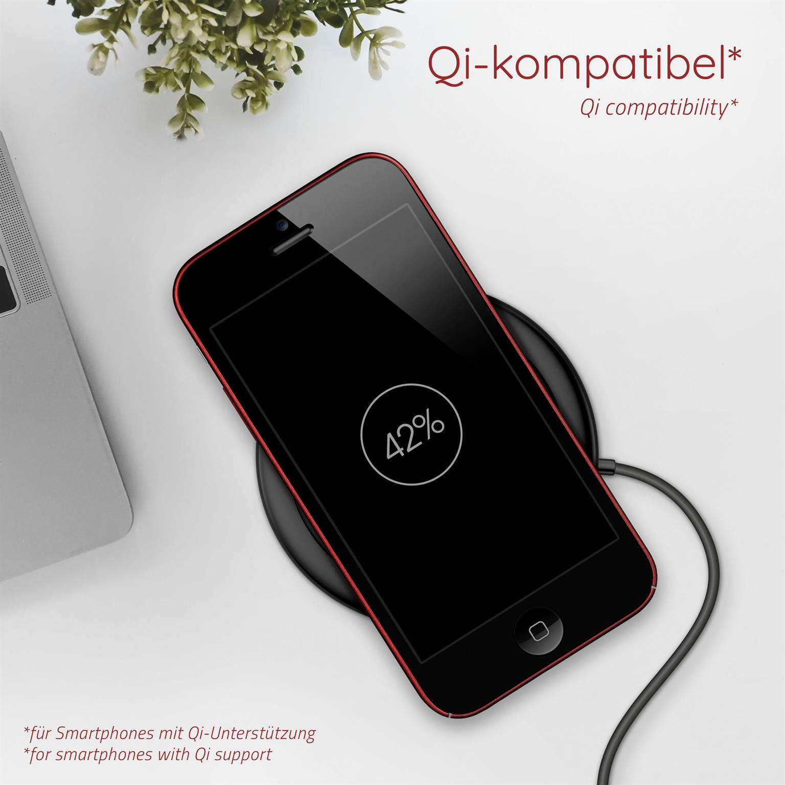 Eine schwarze Handyhülle mit erhöhten Kanten, die den Bildschirm und die Kamera des Telefons sowie ein Logo zeigt.