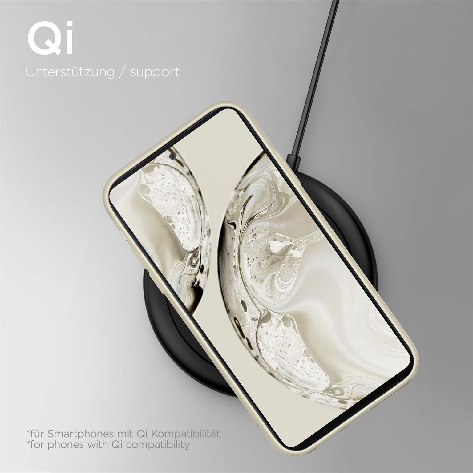 Telefon auf kabellosem Ladegerät. Qi-Support-Text. Weißer Hintergrund, Draufsicht, isoliert.