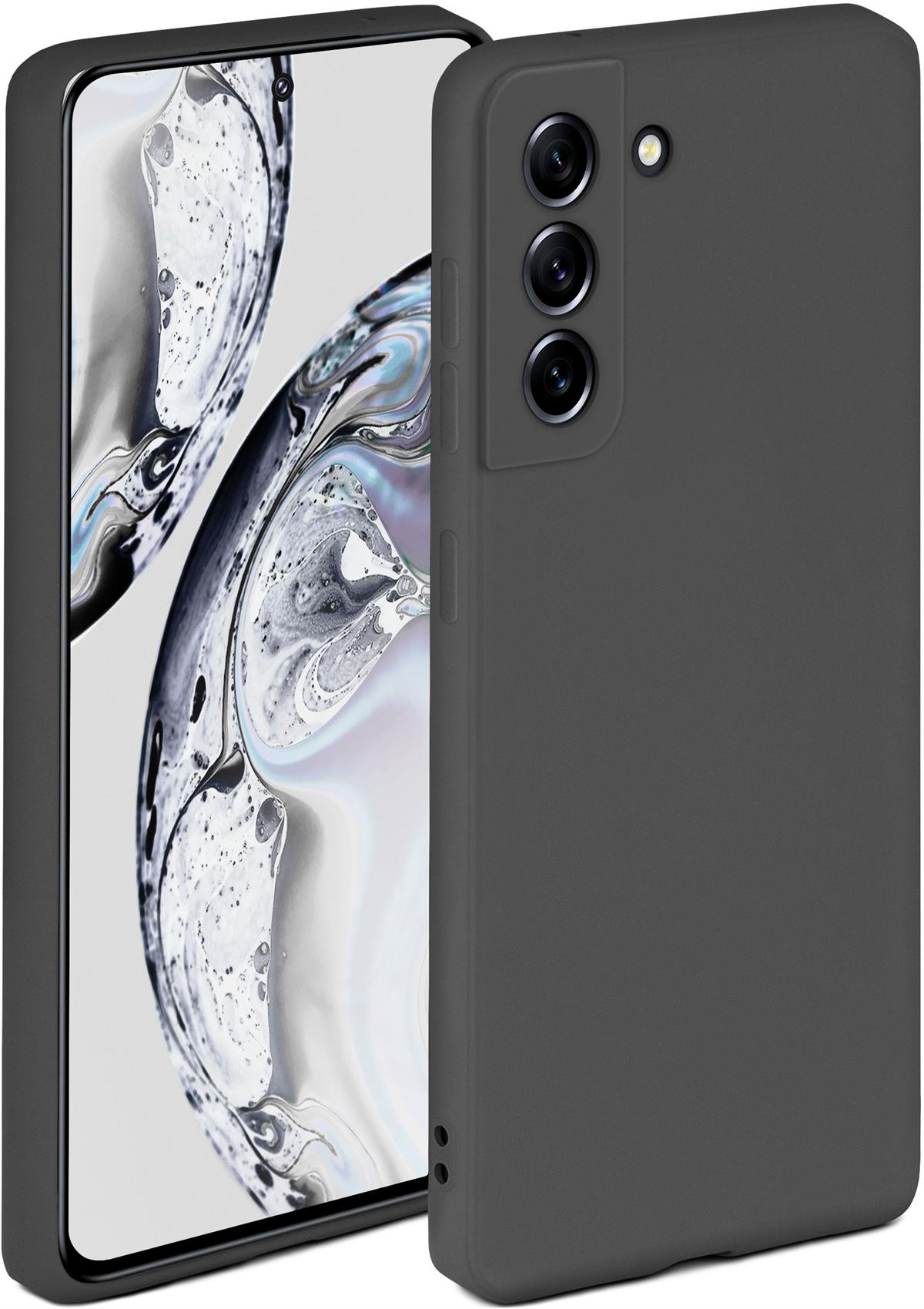 Schwarze Handyhülle. Ein Telefon ist darin. Ein weißer Hintergrund.