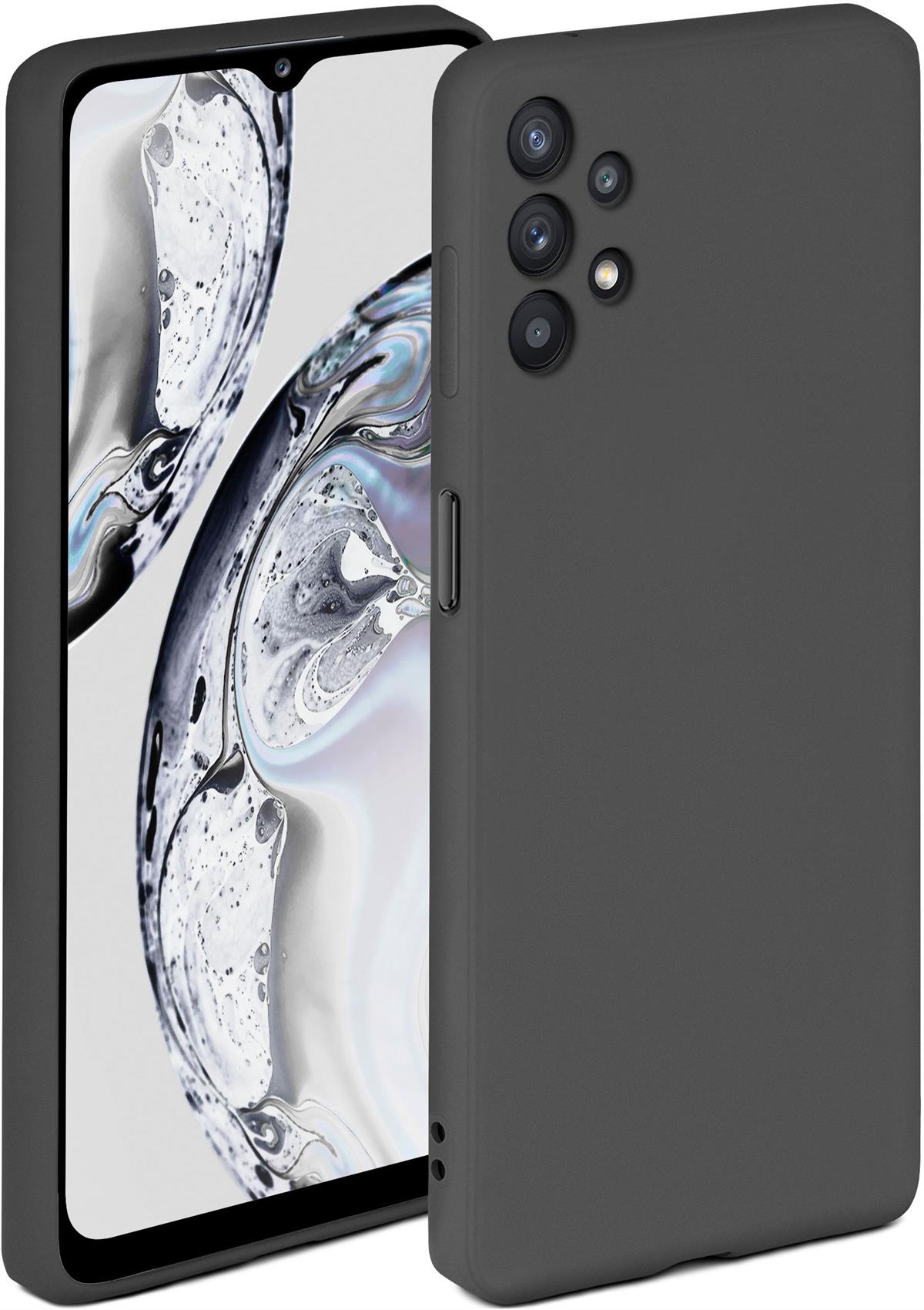 Zwei Telefone in dunkelgrauen Hüllen. Die Telefone sind vor weißem Hintergrund. Hüllen haben Kameraausschnitte.