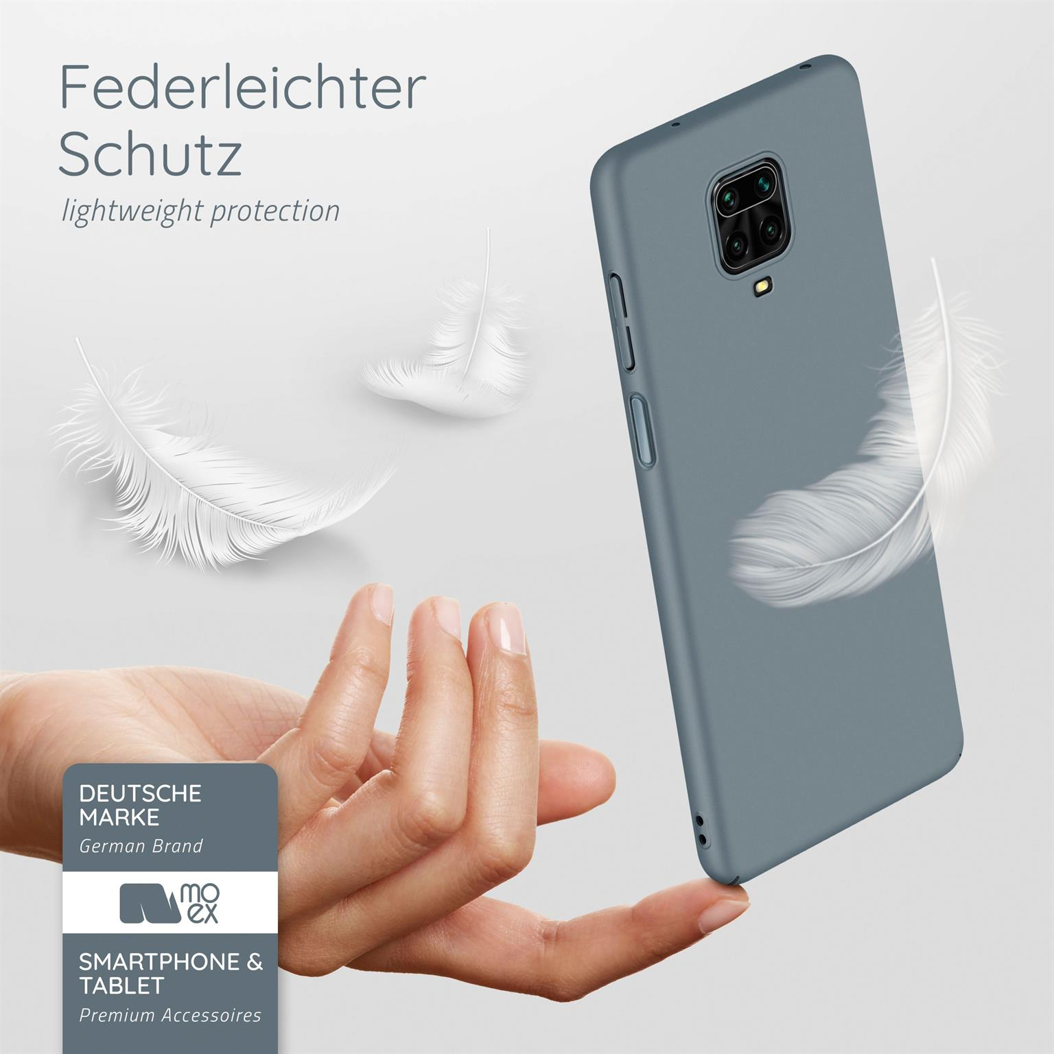 Eine Hand, die eine graue Handyhülle mit schwebenden Federn hält. Der Text lautet 'leichtgewichtiger Schutz' und 'German Brand'.