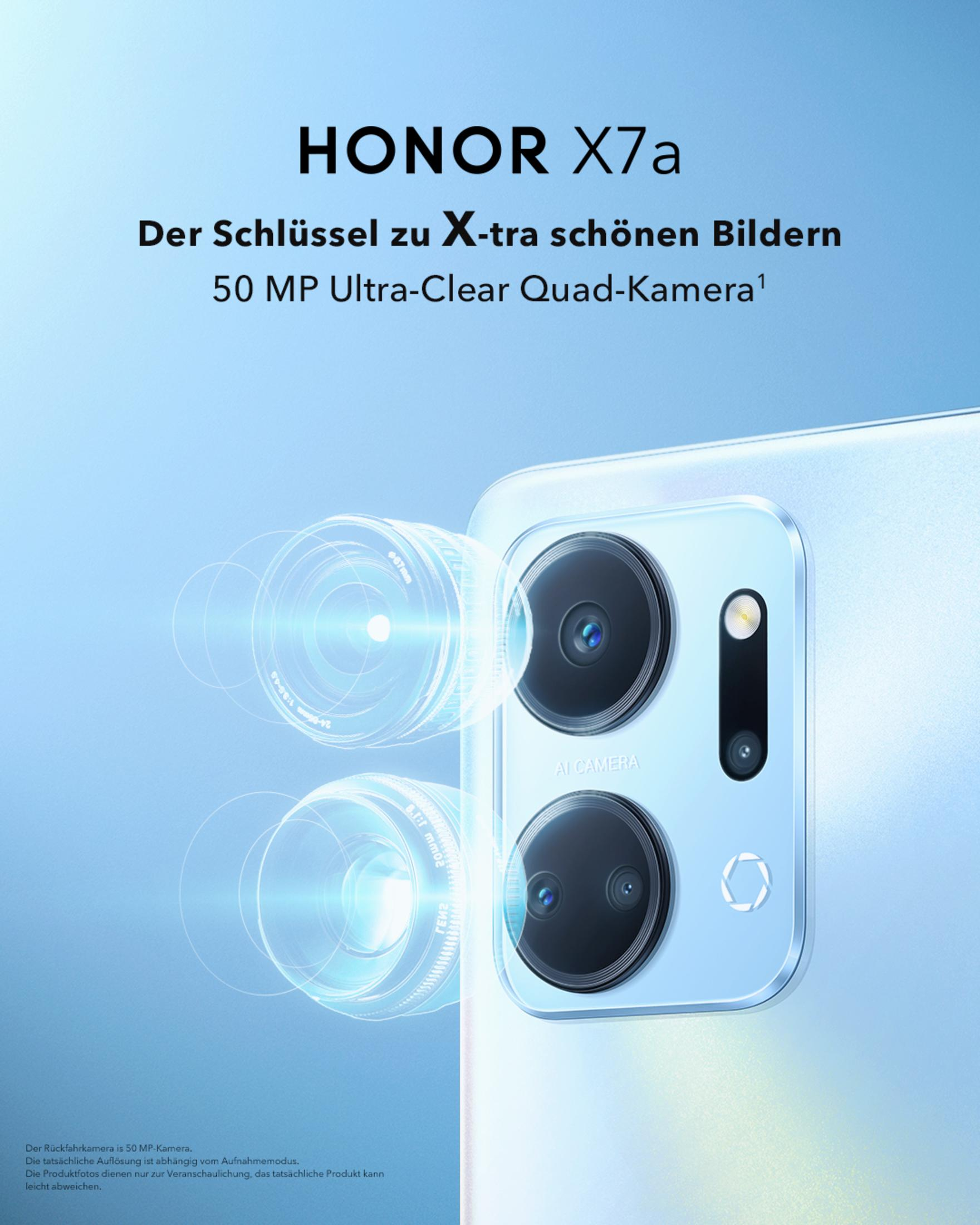 Zbliżenie smartfona z dwoma obiektywami aparatu. Tekst brzmi „50 MP Ultra-Clear Quad-Camera”.