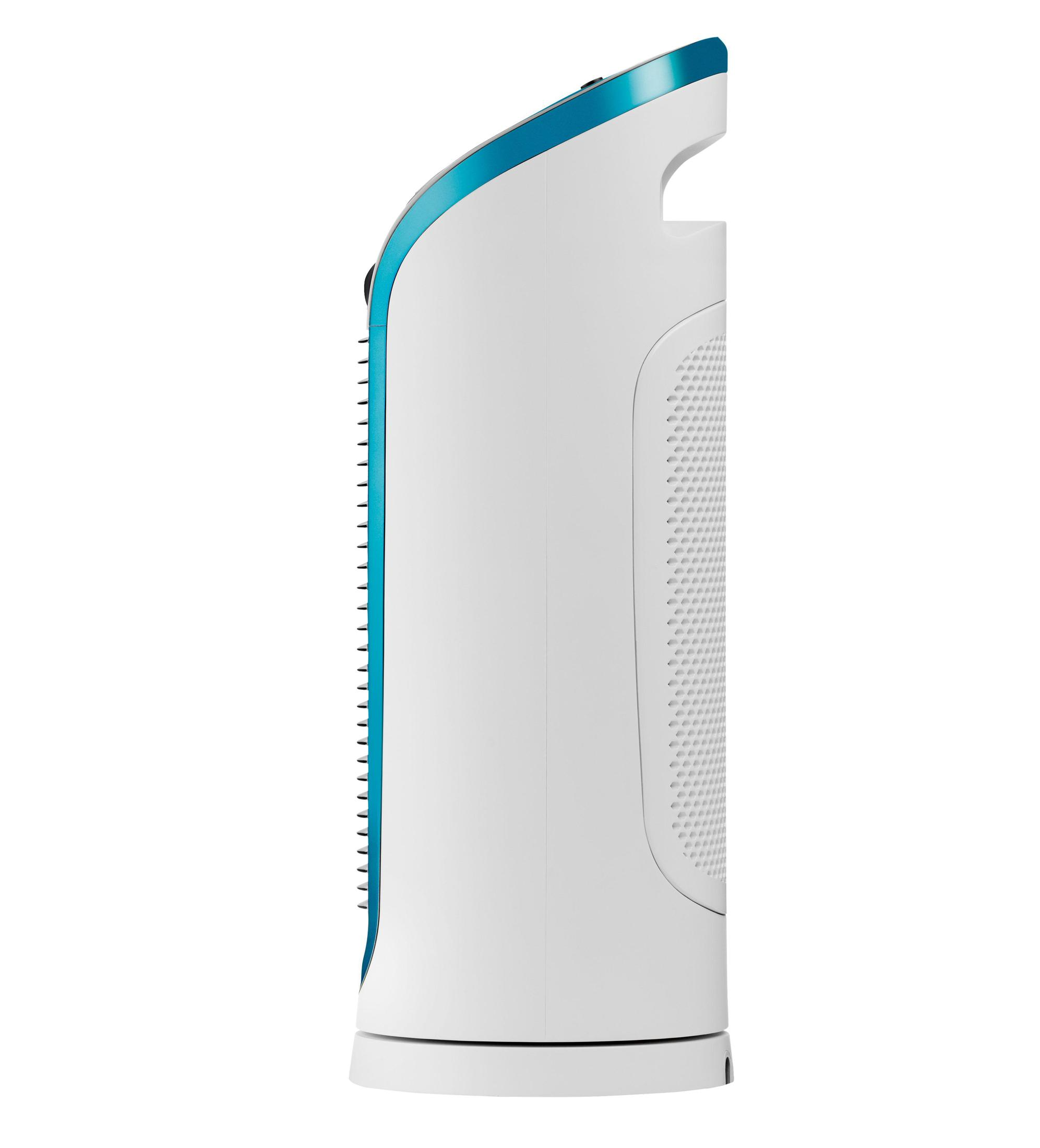Biały oczyszczacz powietrza z niebieskimi akcentami, widok z boku.