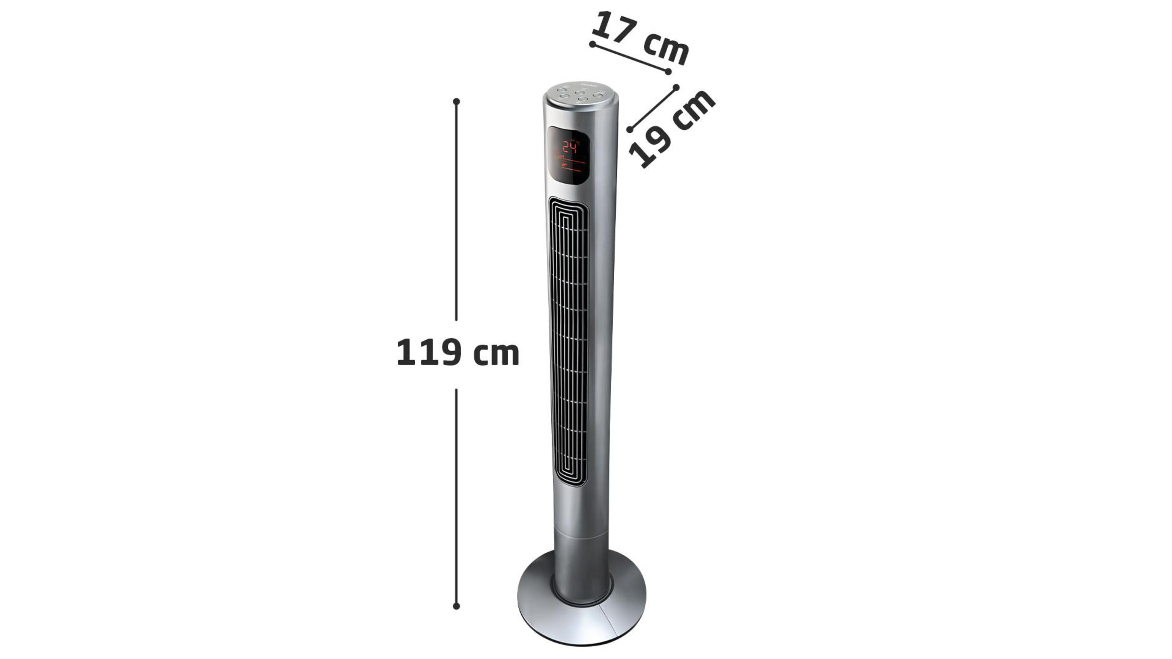 Ein hoher, silberner Ventilator mit den Maßen: 119 cm Höhe, 17 cm Breite, 19 cm Tiefe.