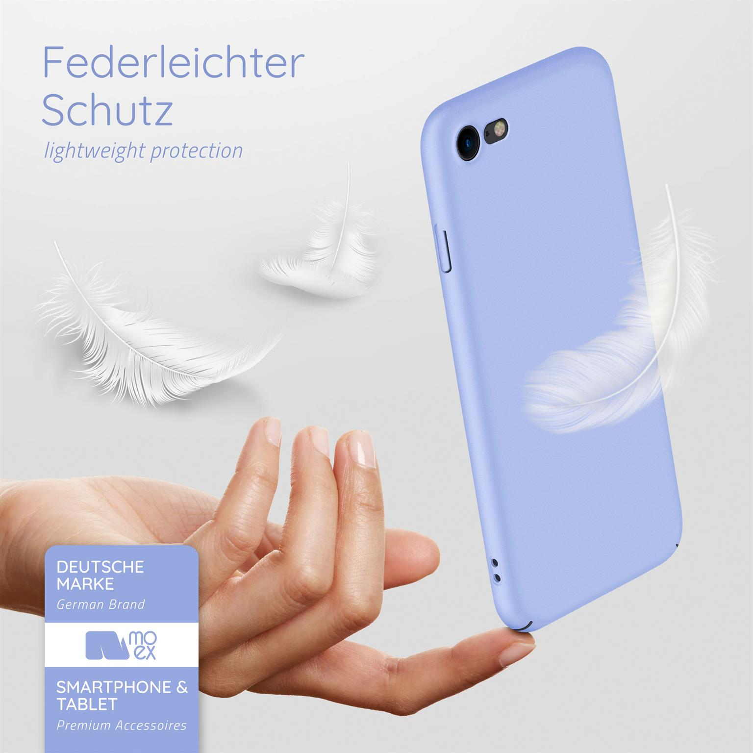 Lila Handyhülle, gehalten von einer Hand. Weiße Federn schweben herum. Text: Leichter Schutz.