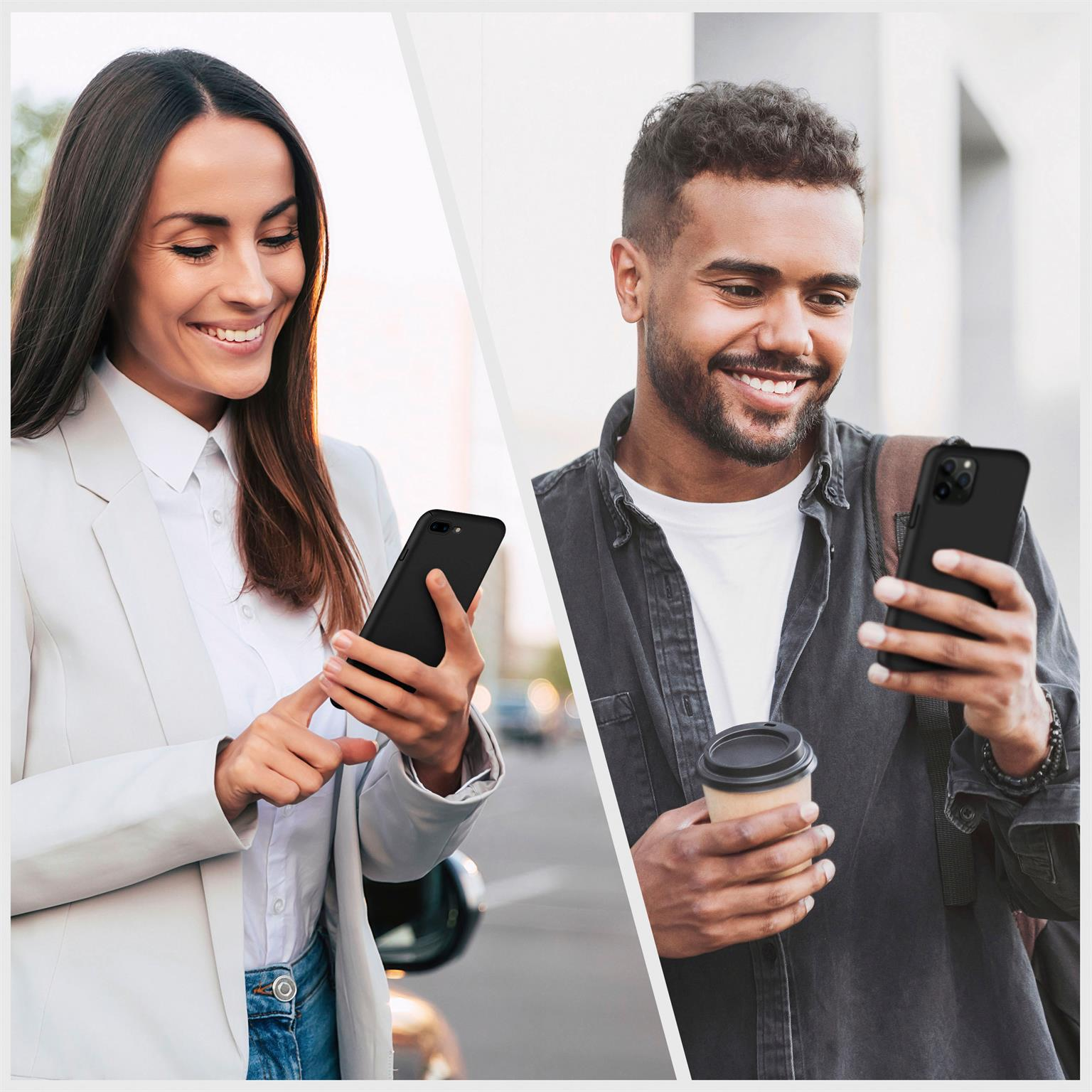 Eine Frau und ein Mann halten jeweils ein schwarzes Telefon und lächeln. Umgebung im Freien.