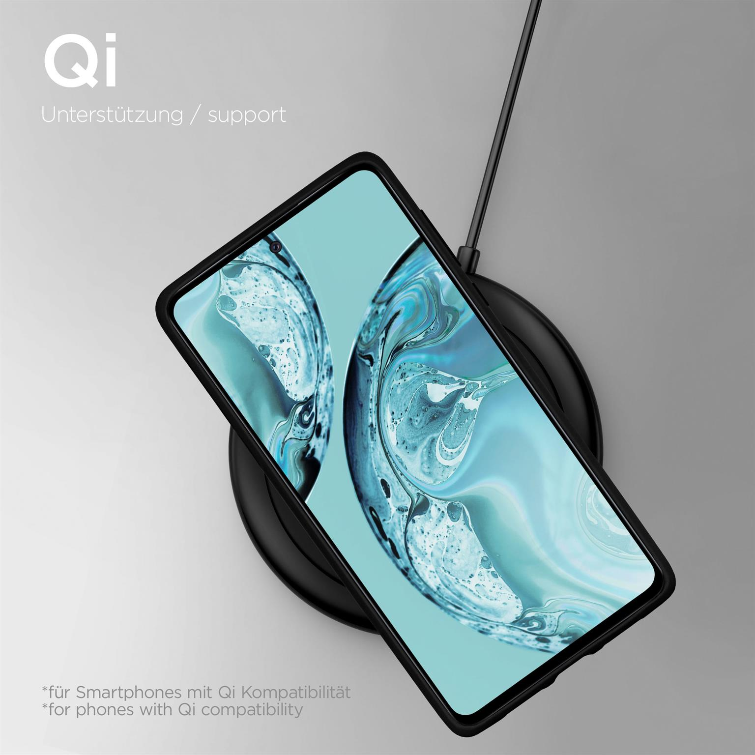 Telefon lädt auf kabellosem Ladegerät. Schwarze Hülle, Ladesymbol. Text: 'Qi-Unterstützung'. App-Anzeige.