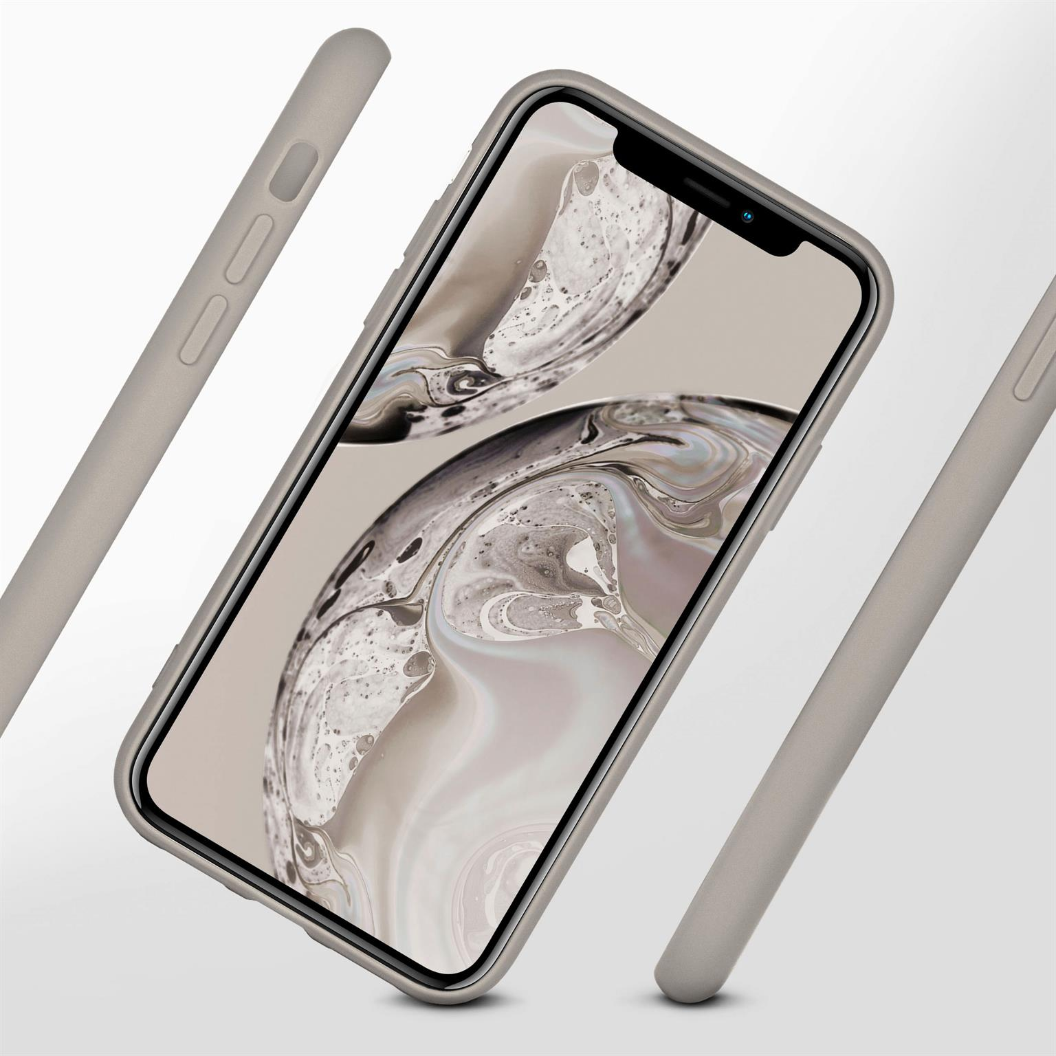 Ein Telefon mit Hülle, das den Bildschirm zeigt. Drei Hüllen umgeben das Telefon. Hellgraue Farbe.