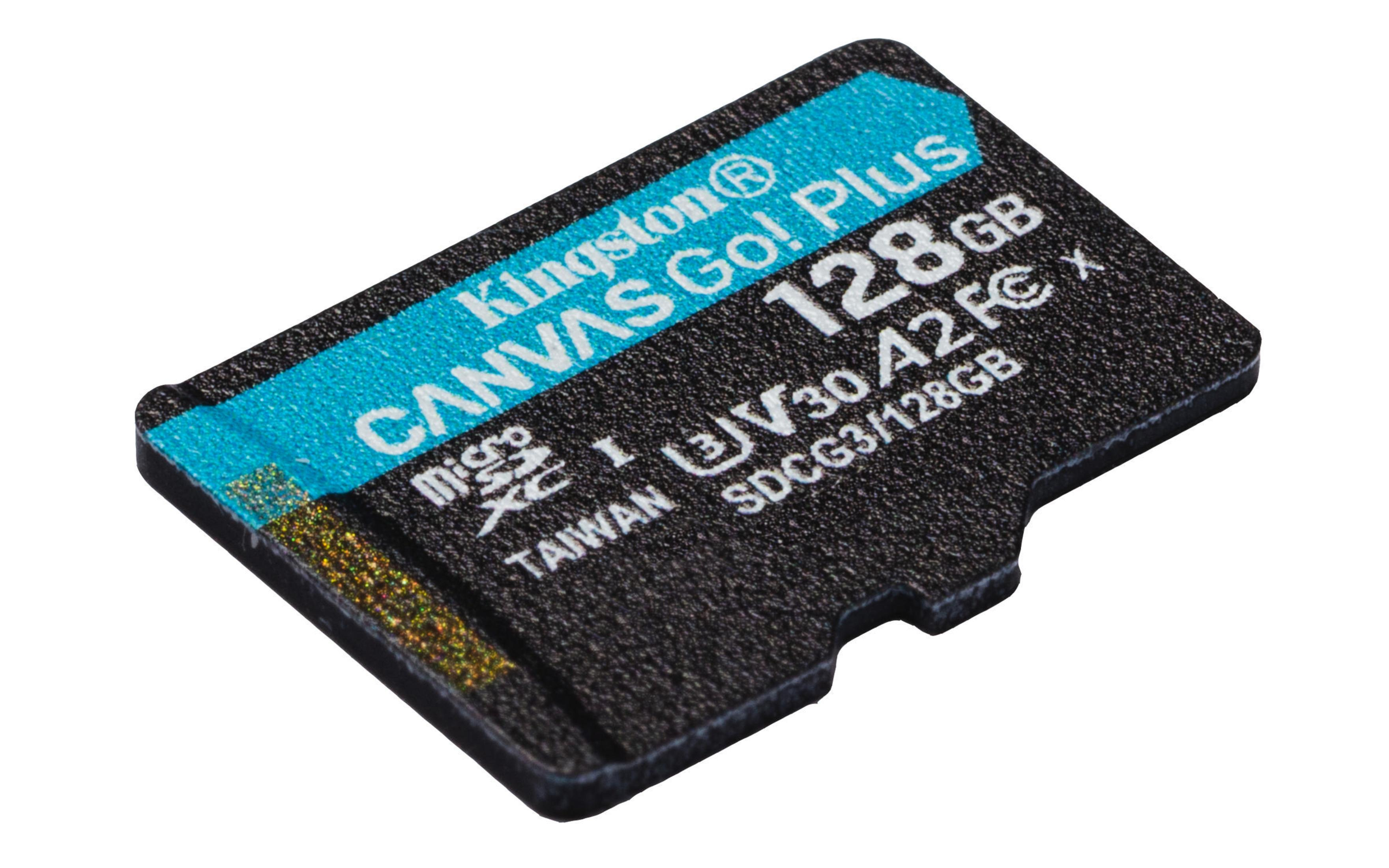 Una tarjeta micro SD negra y turquesa. Tiene texto y está sobre un fondo blanco.
