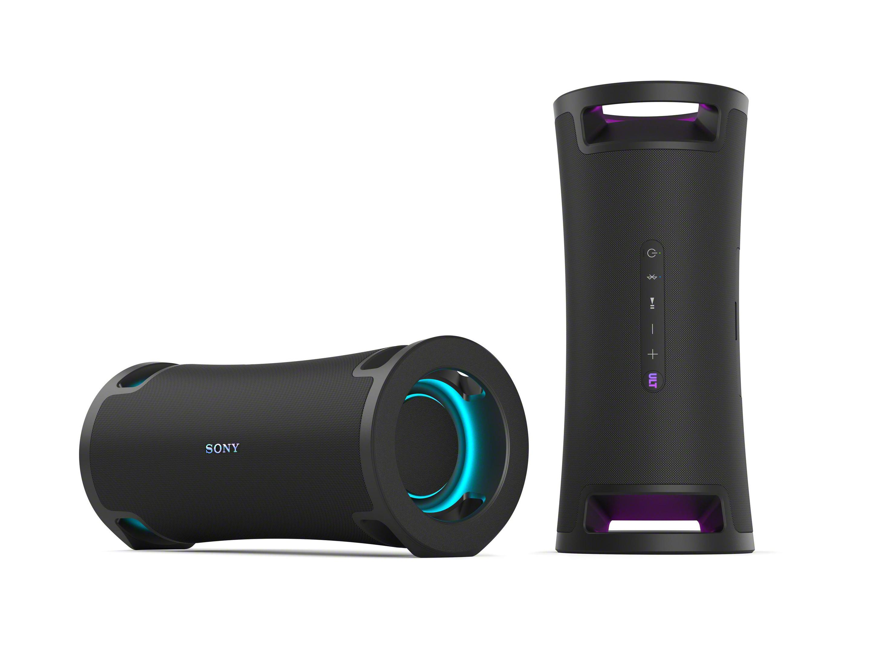 Due altoparlanti neri, uno orizzontale, uno verticale. Logo Sony sull'altoparlante orizzontale. Luci blu e viola.