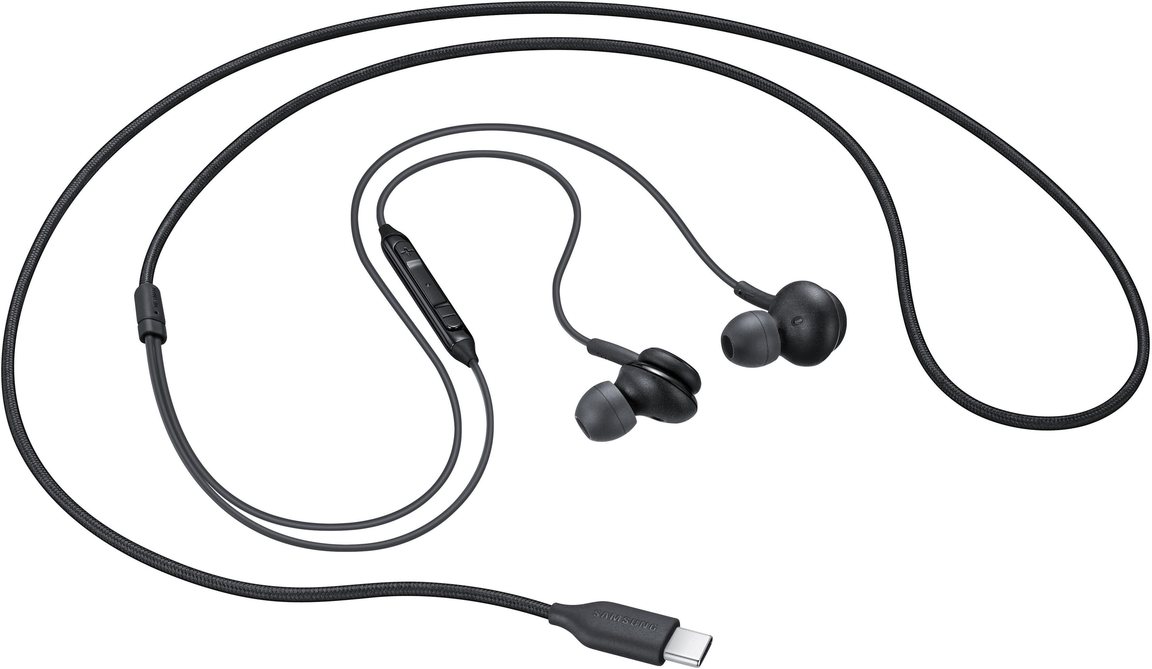 Auricolari neri cablati con connettore USB-C.