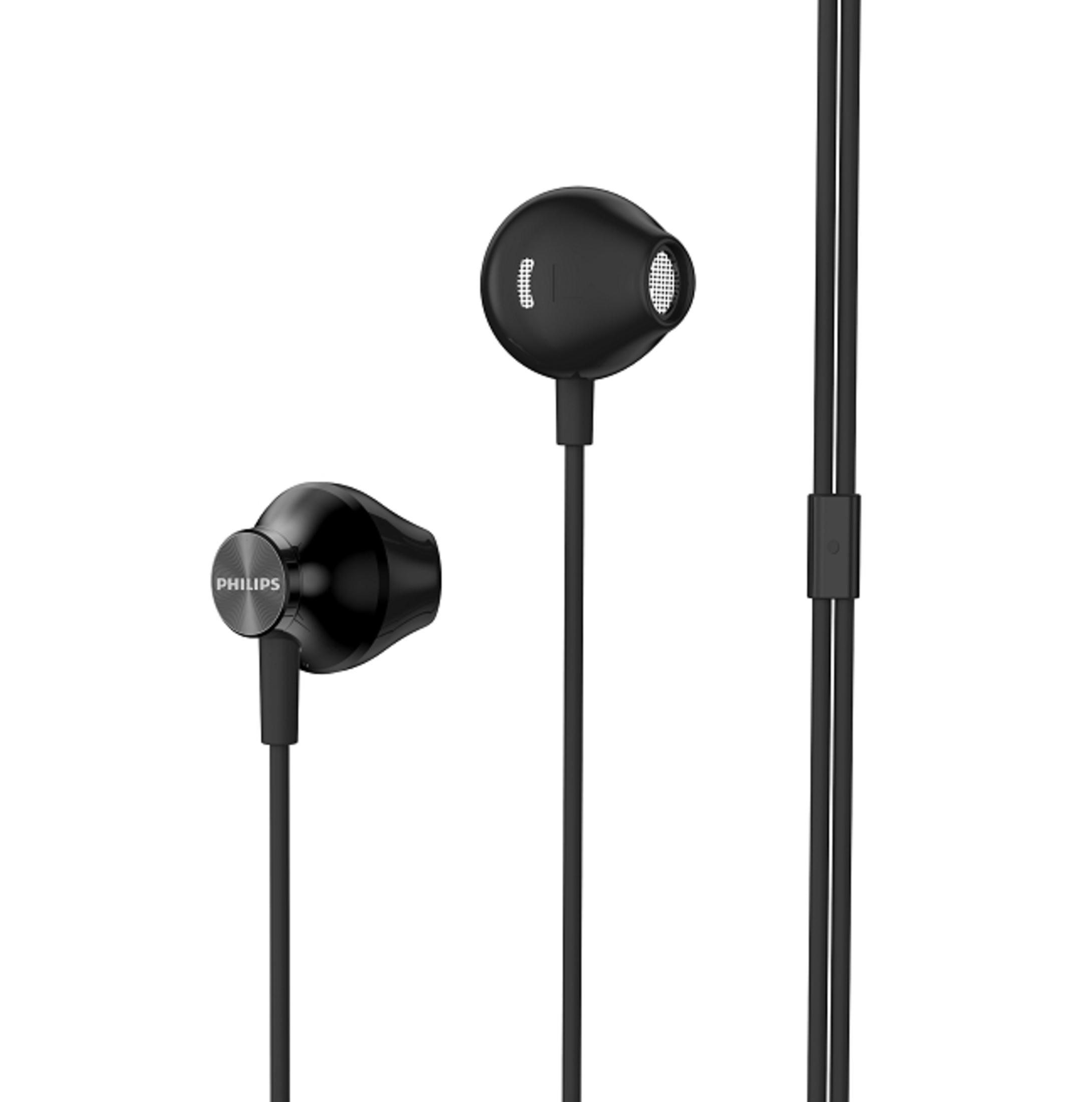 Czarne słuchawki douszne z logo Philips. Czarny kabel i końcówki douszne.