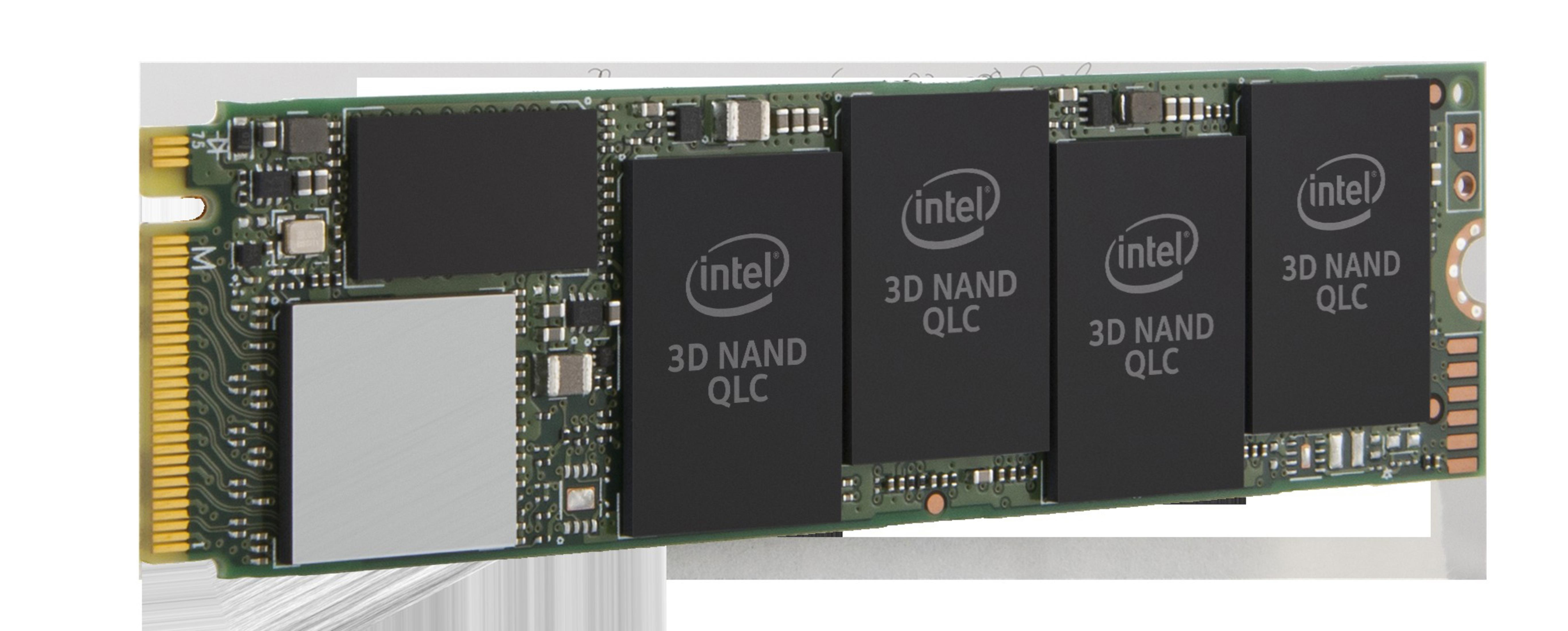 Circuit imprimé avec quatre puces noires étiquetées 'intel 3D NAND QLC'. Connecteurs dorés à gauche.