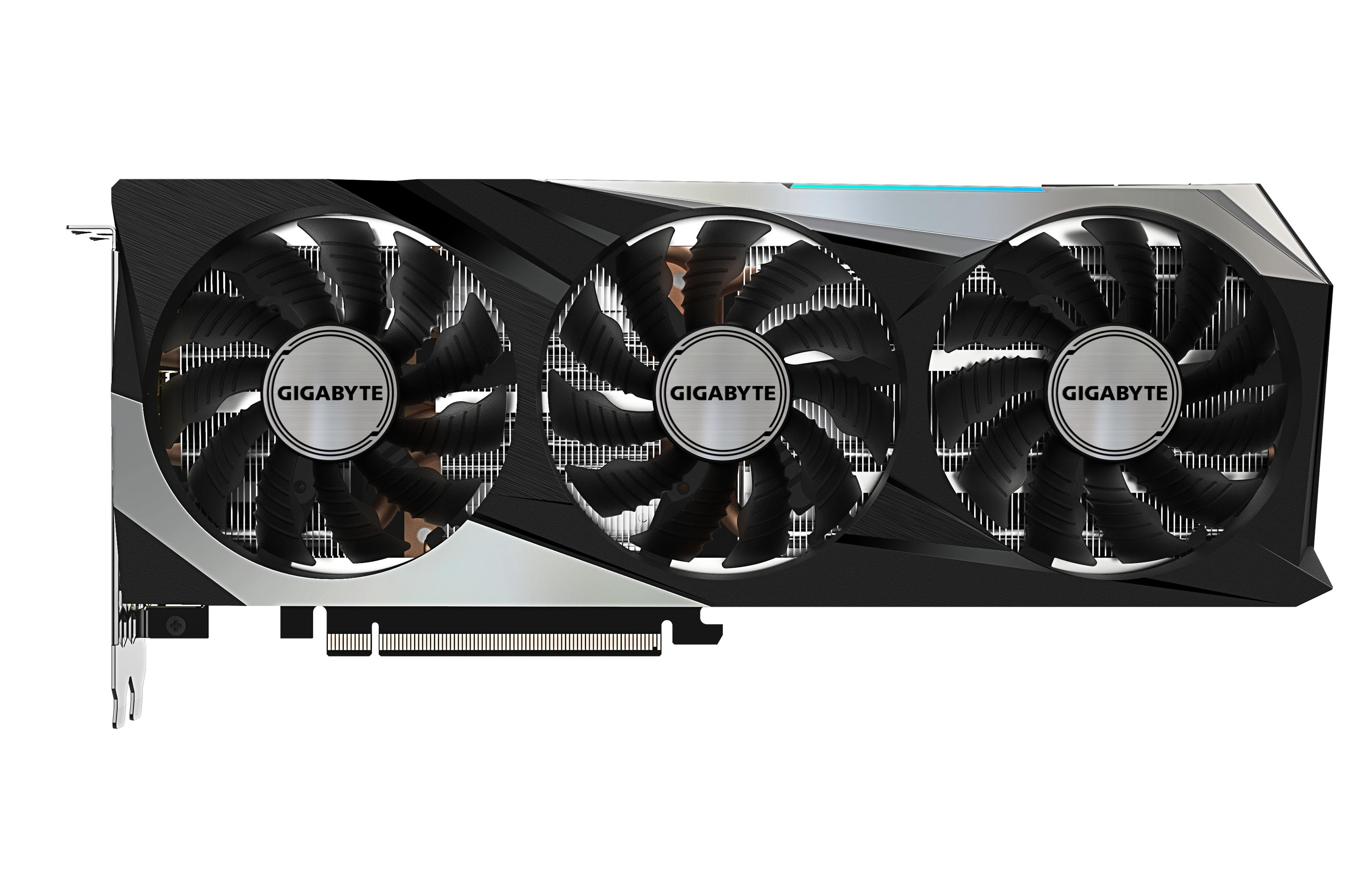 Karta graficzna Gigabyte z trzema wentylatorami. Srebrne osłony wentylatorów, czarne łopaty. Czarno-szary korpus.