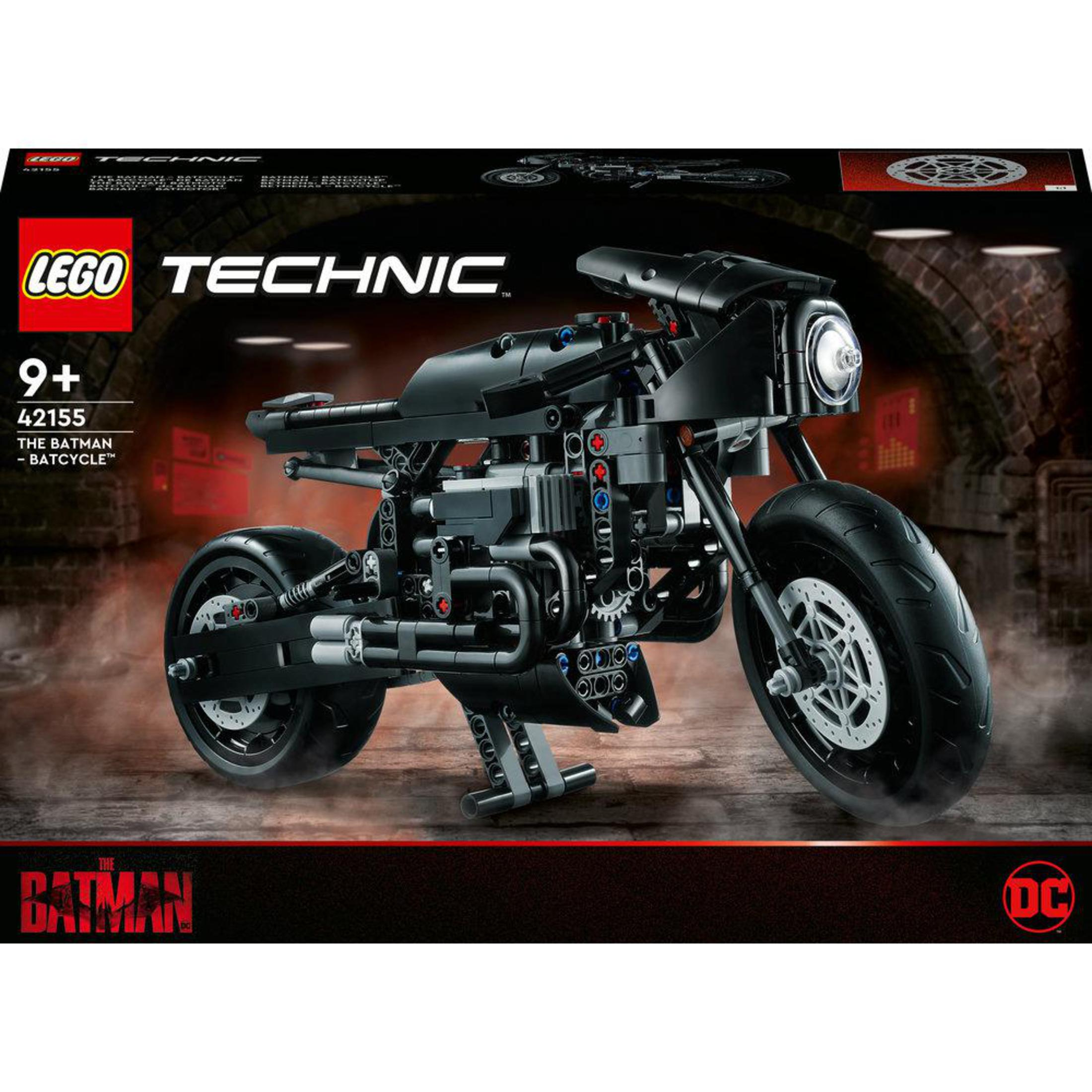 Zwarte Lego Technic Batcycle op zwarte doos. Heeft het Batman-logo.