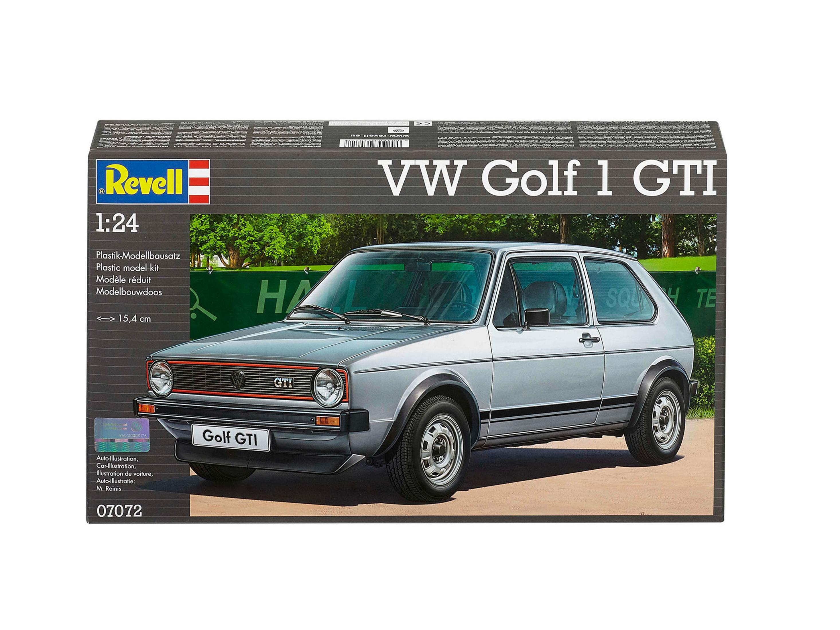 Model srebrnego samochodu VW Golf 1 GTI w pudełku z logo Revell.