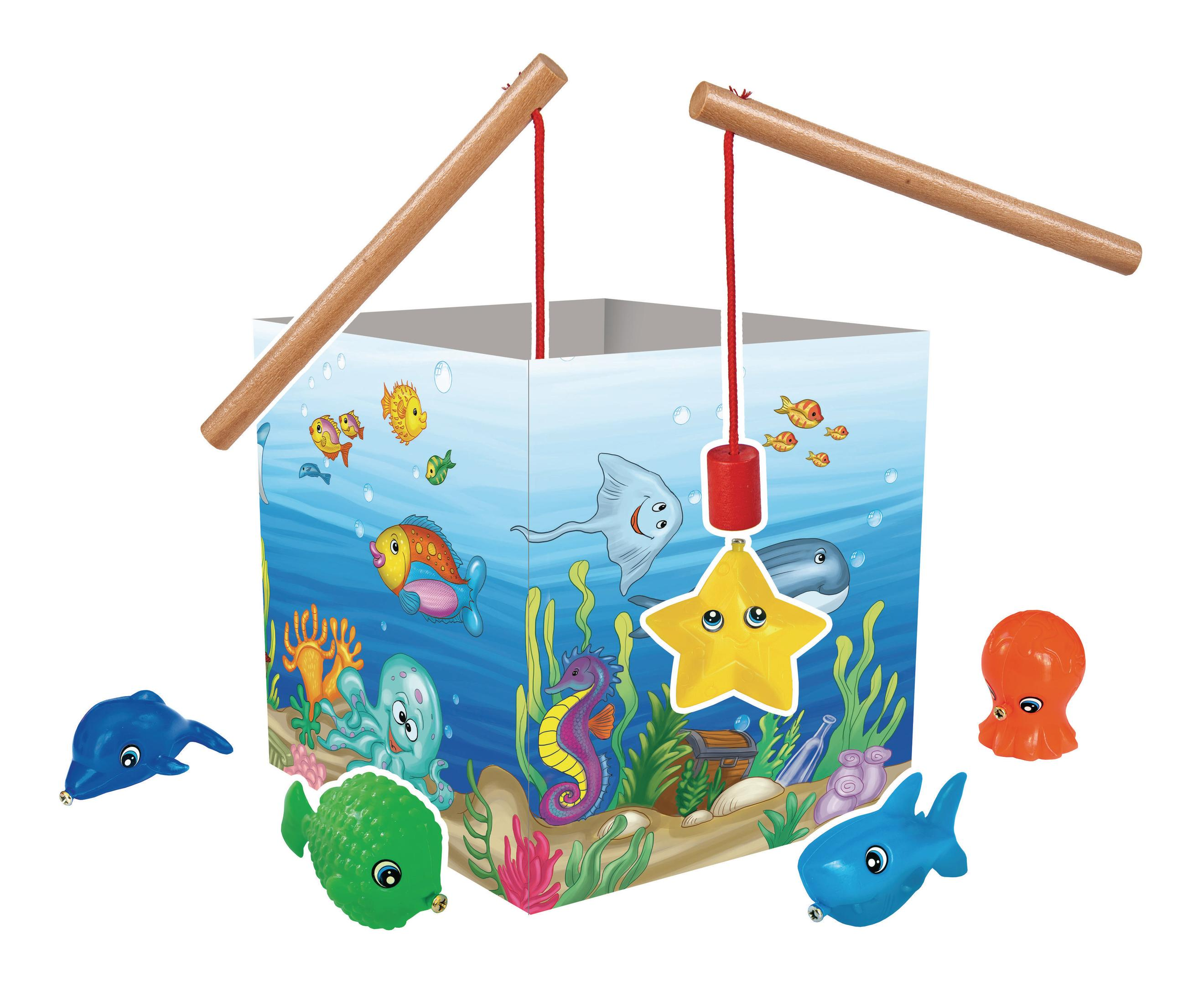 Laterne mit Fisch-Motiv, Holzstangen, Spielzeugfisch-Dekorationen, auf Weiß.