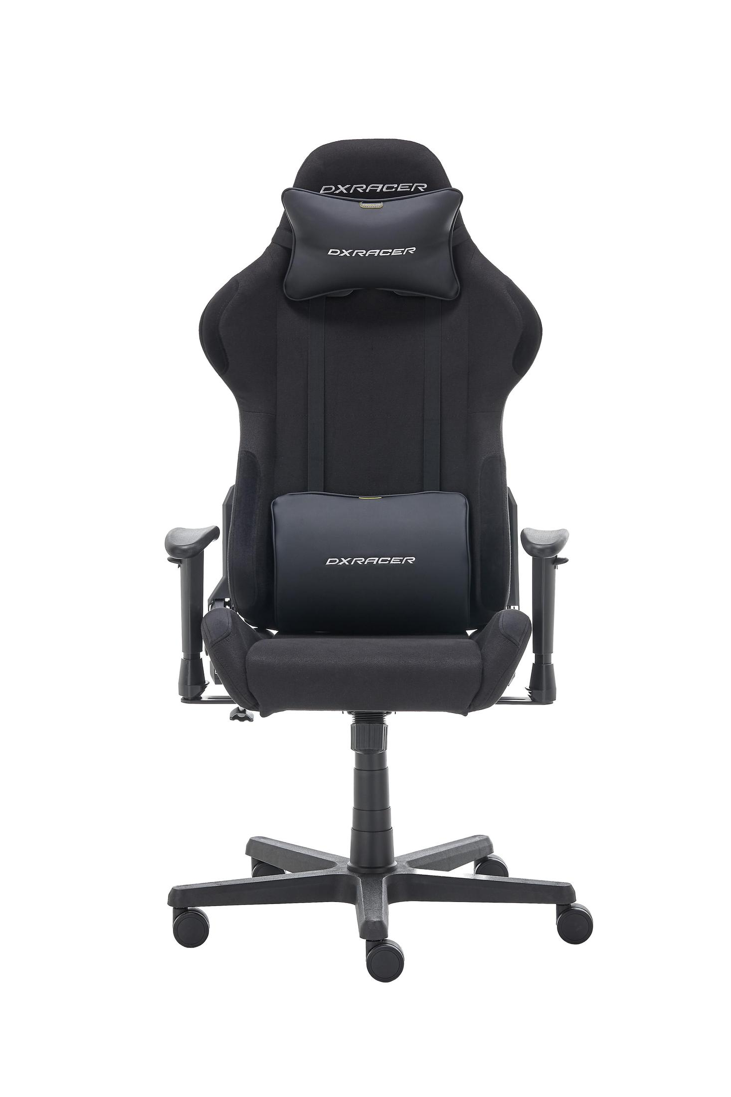 Schwarzer Gaming-Stuhl mit Kopf- und Lendenwirbelstütze. Weißer Hintergrund. DXRacer-Logo.