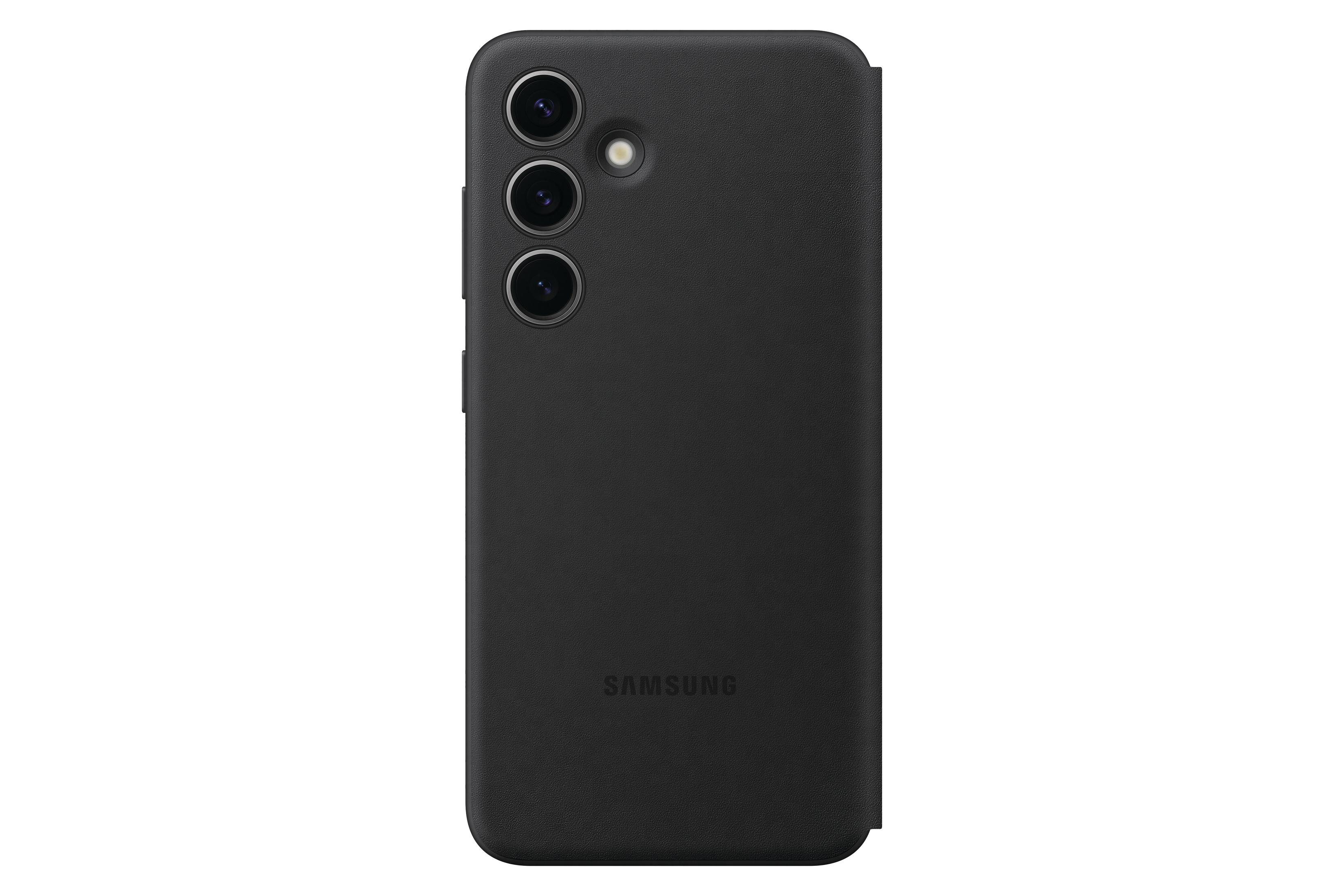 Eine schwarze Handyhülle mit drei Kameralinsen, einem Blitz und dem Samsung-Logo.