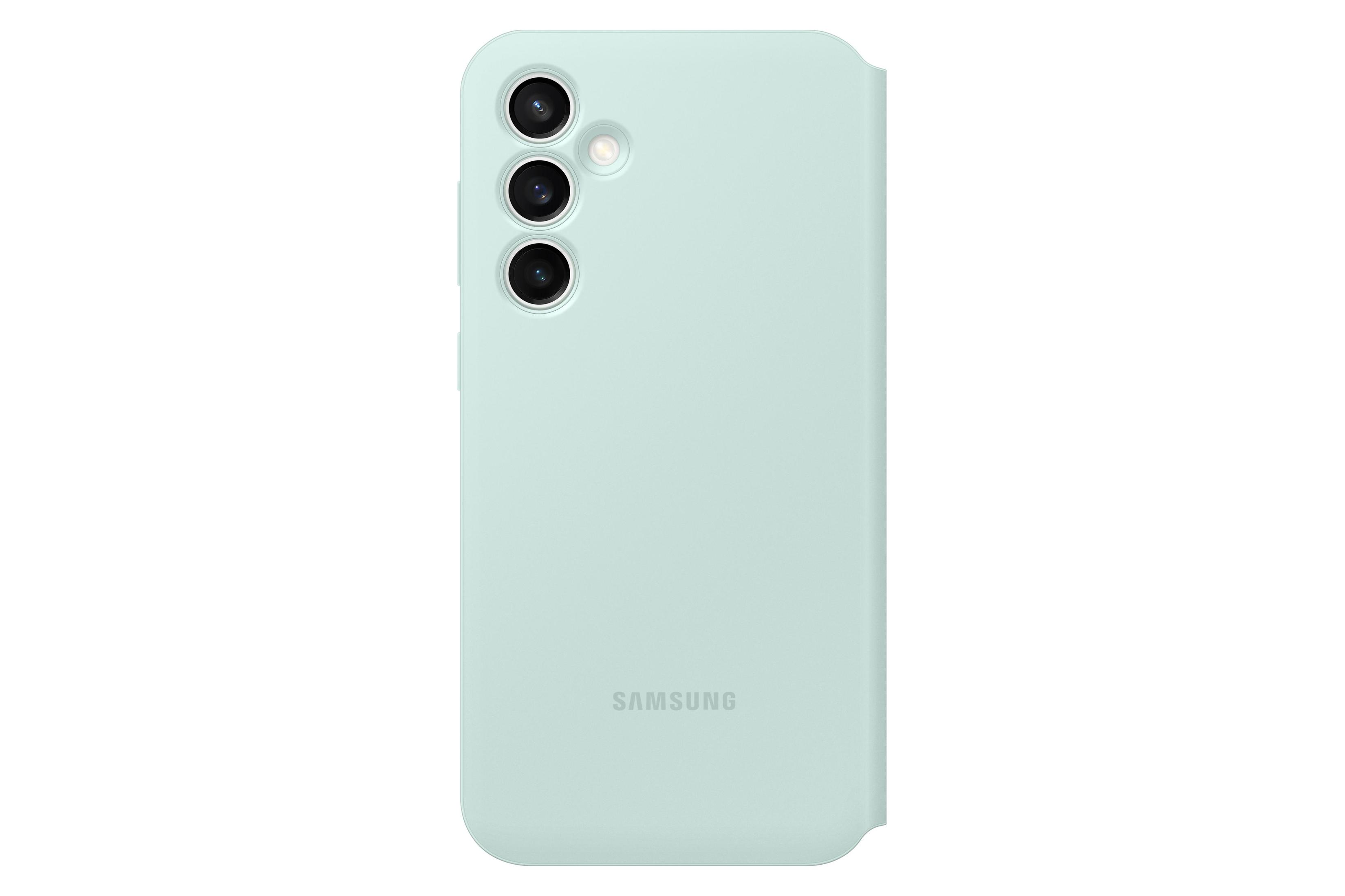 Una custodia per telefono verde menta con tre obiettivi e il logo Samsung. Su sfondo bianco.
