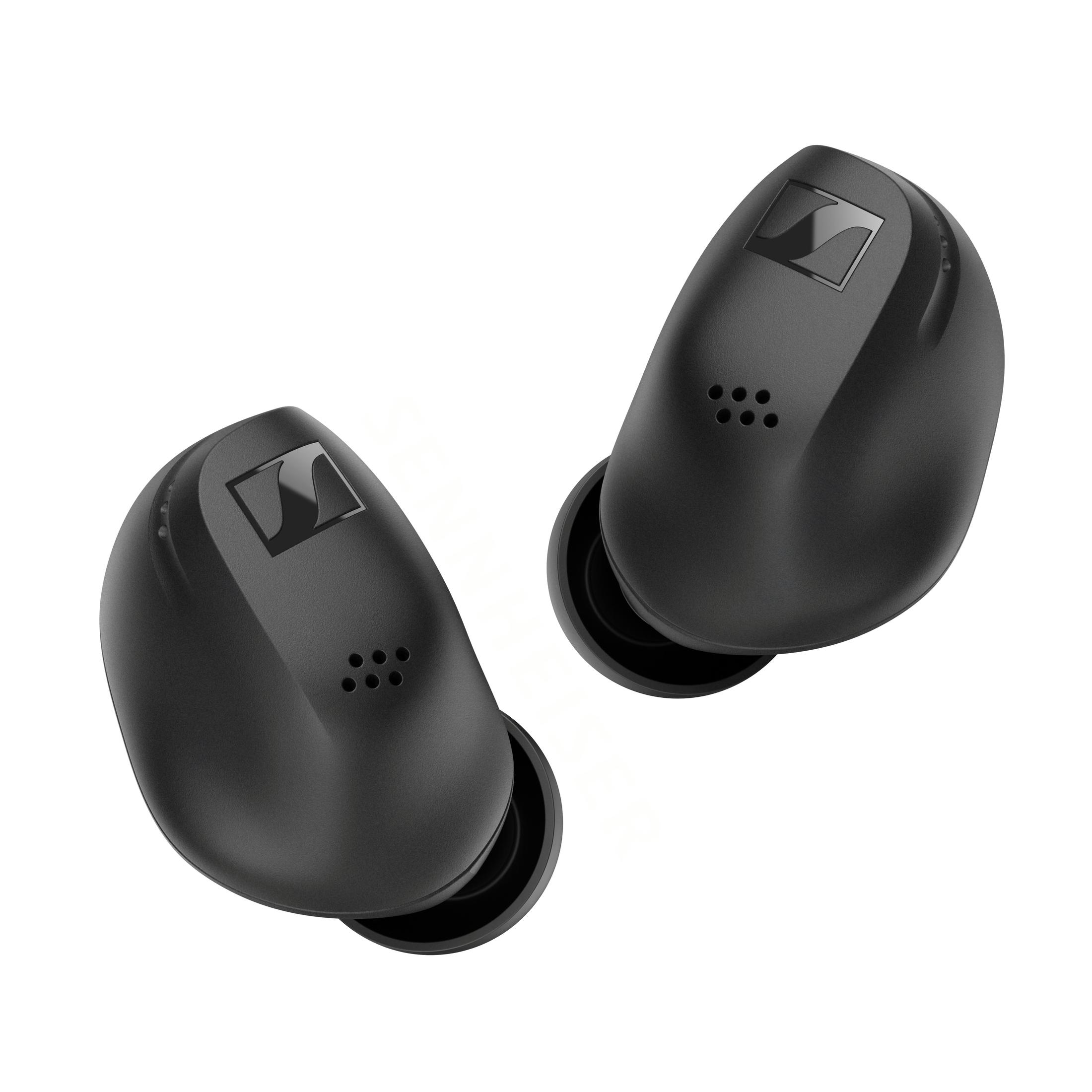 Dos auriculares inalámbricos negros. Tienen el logo de la marca. Fondo blanco. Vista en ángulo.