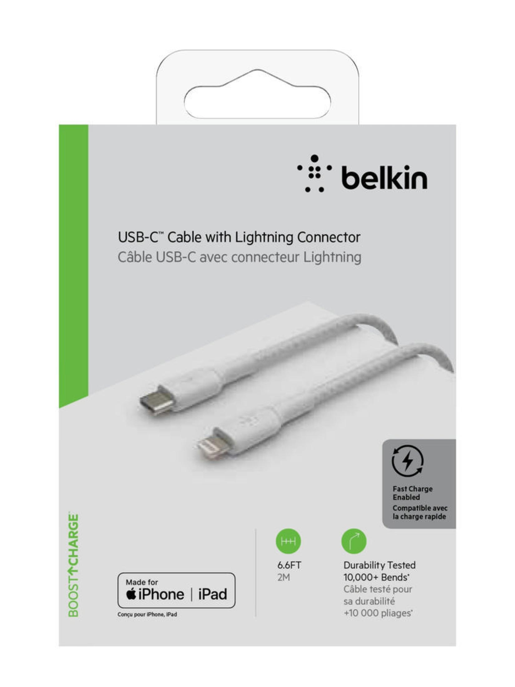 Câble Belkin USB-C vers Lightning dans l'emballage. Texte : Boost Charge, Made for iPhone/iPad.