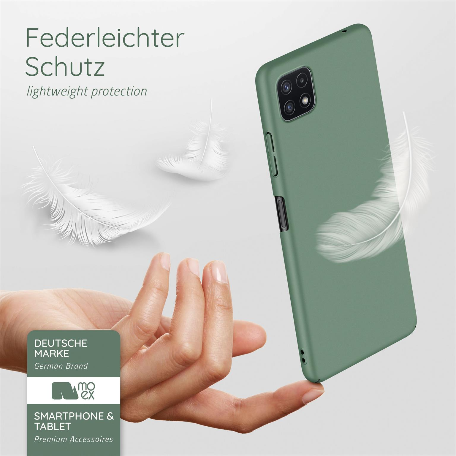 Eine grüne Handyhülle mit Federn, die darum schweben. Text: 'Leichter Schutz' und 'Deutsche Marke'.