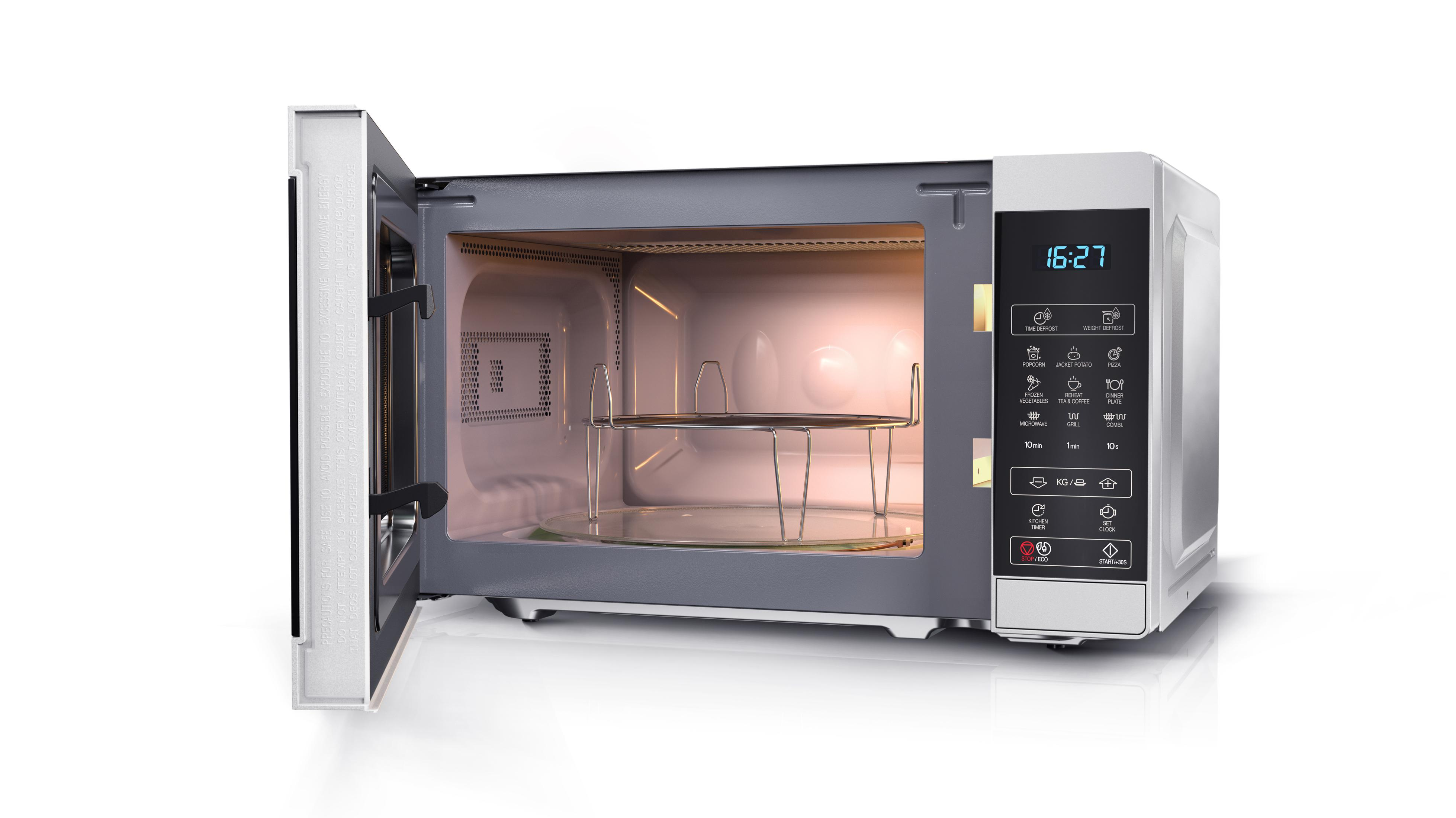 Forno a microonde bianco con porta aperta. L'interno ha un piatto di vetro e una griglia metallica.