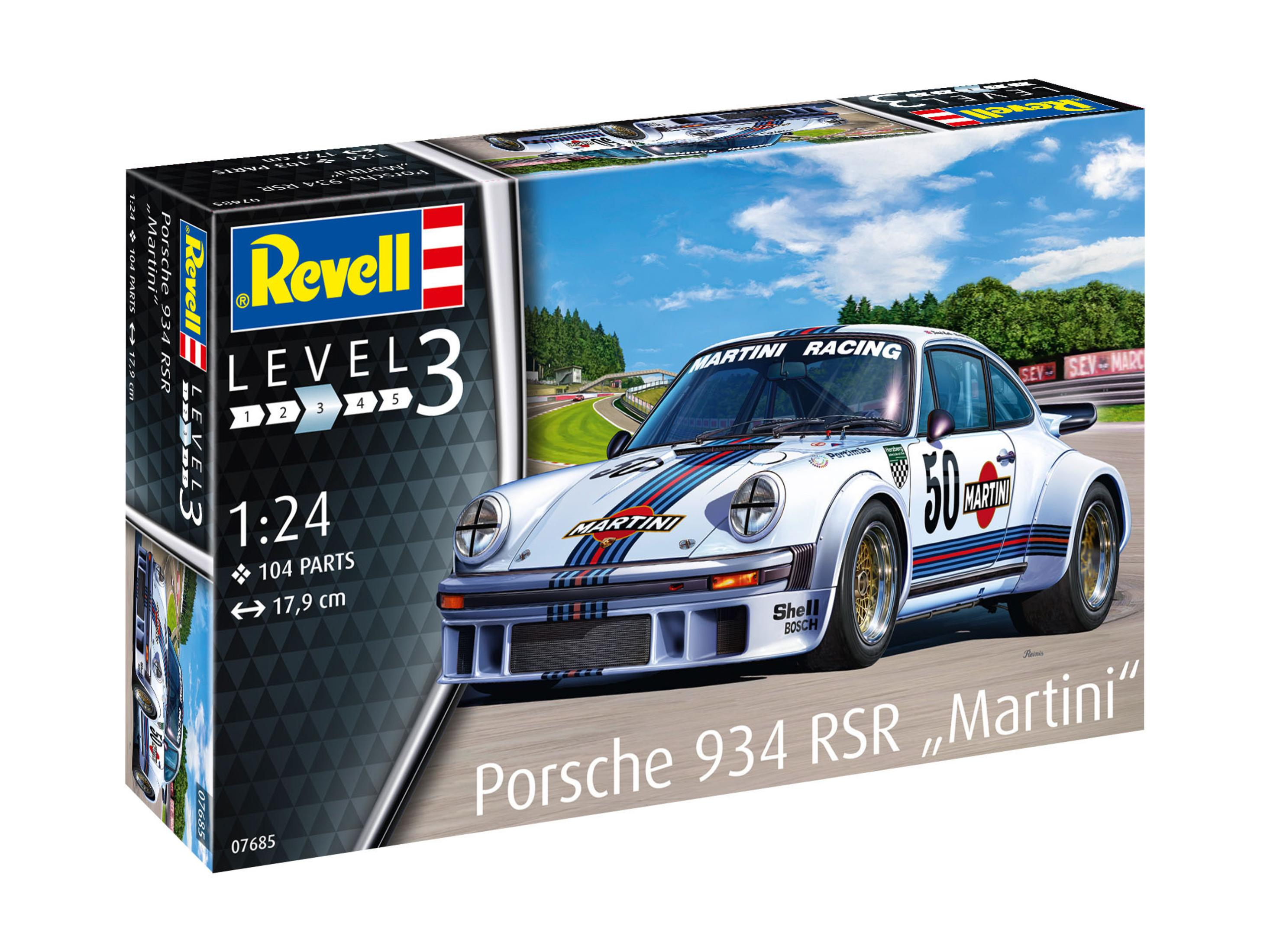 Een modeldoos van een witte Porsche 934 RSR Martini racewagen, met een racebaan.
