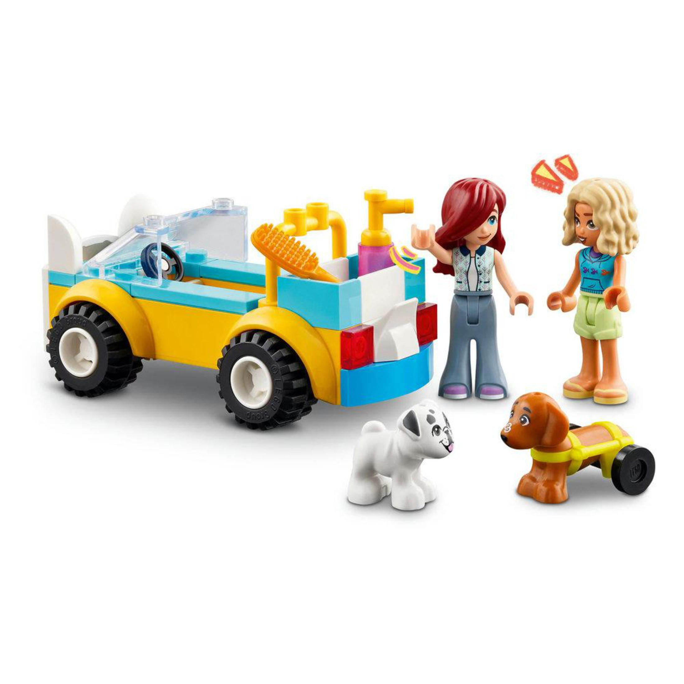 Zestaw Lego: żółto-niebieski samochód z dwiema figurkami i dwoma zabawkami dla psów.