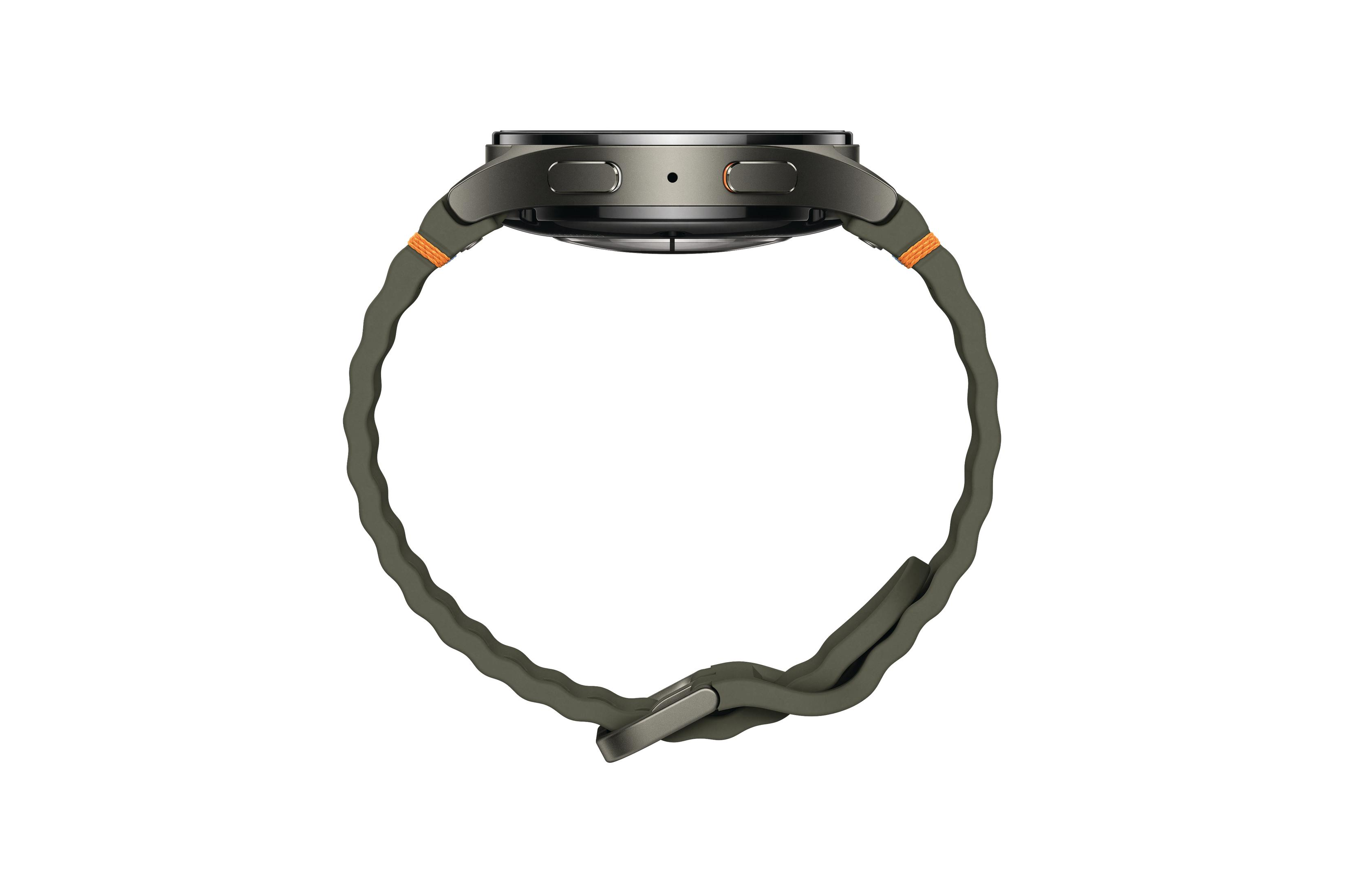 Seitenansicht einer Smartwatch mit grünem Armband und orangefarbenem Detail.
