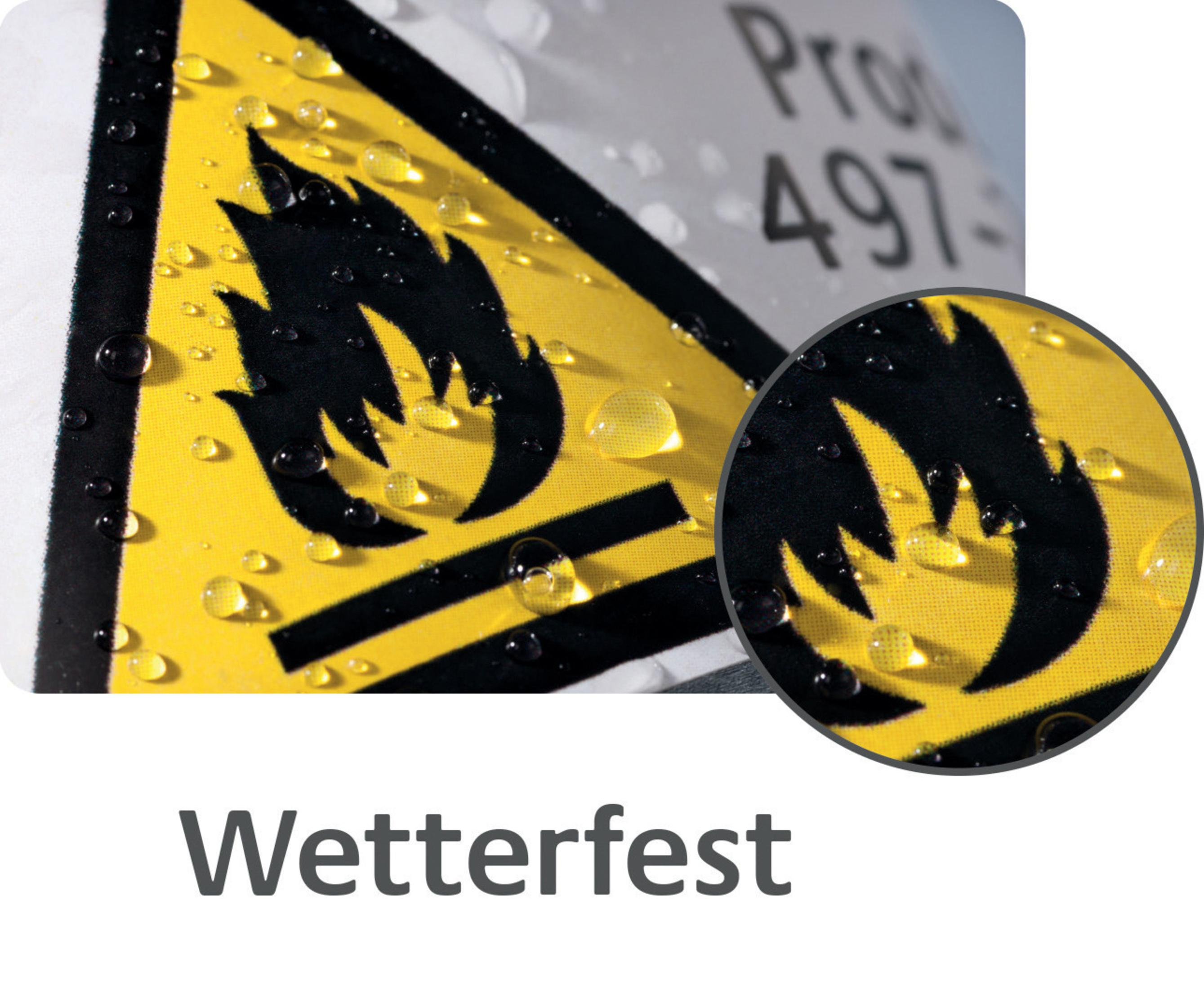 Ein Warnschild mit Flammen und Wassertropfen. Das Schild ist gelb und schwarz.