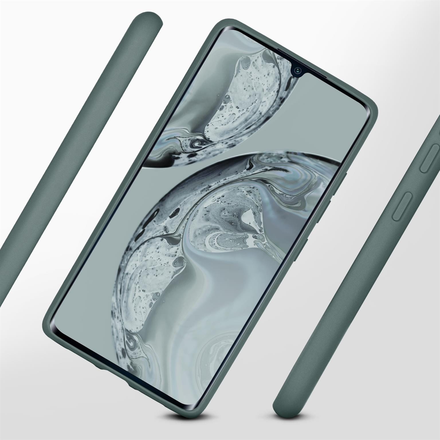 Ein Telefon in einer grünen Hülle. Das Telefon befindet sich auf weißem Hintergrund.