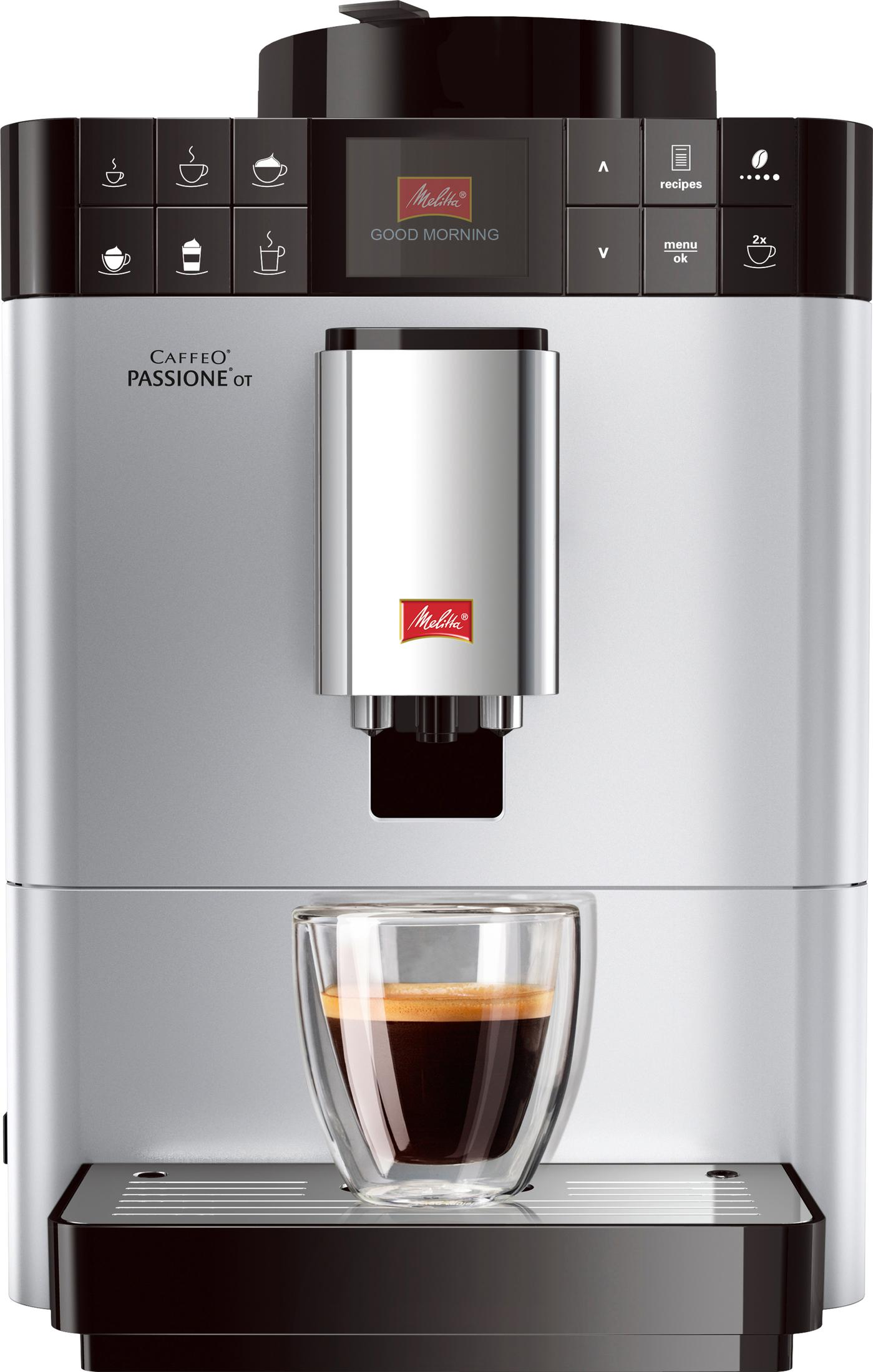 Srebrno-czarny ekspres do kawy ze szklanką kawy. Posiada ekran z 