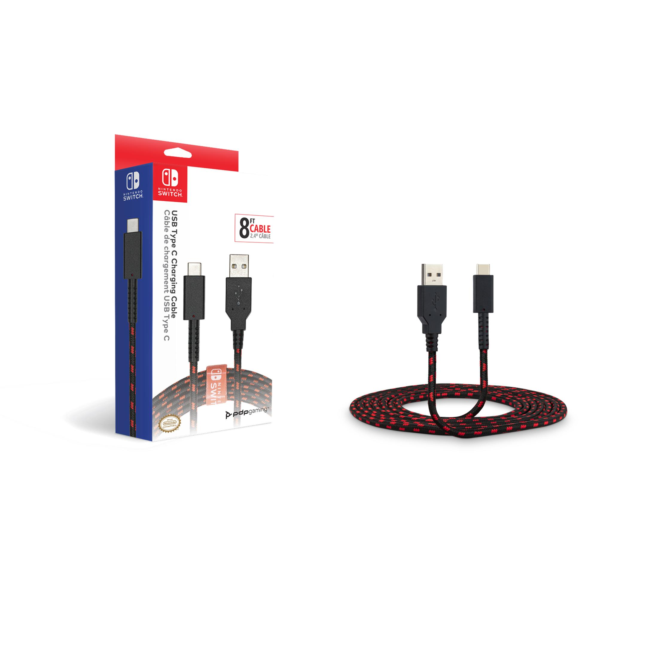 Cavo di ricarica USB di tipo C per Nintendo Switch. La confezione e il cavo sono su bianco.