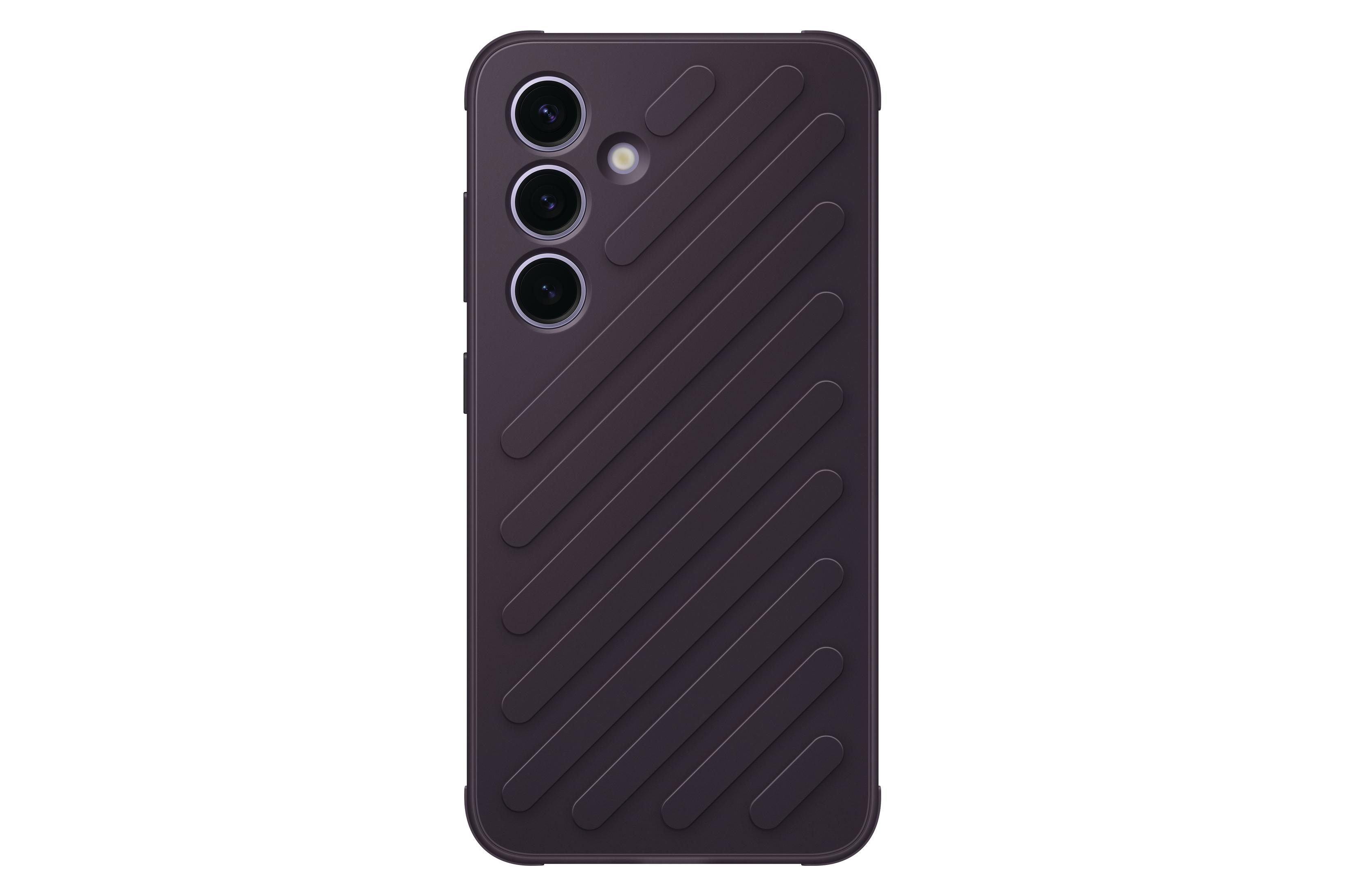 Paarse telefoonhoes met een gestructureerd ontwerp, drie cameralenzen zichtbaar.