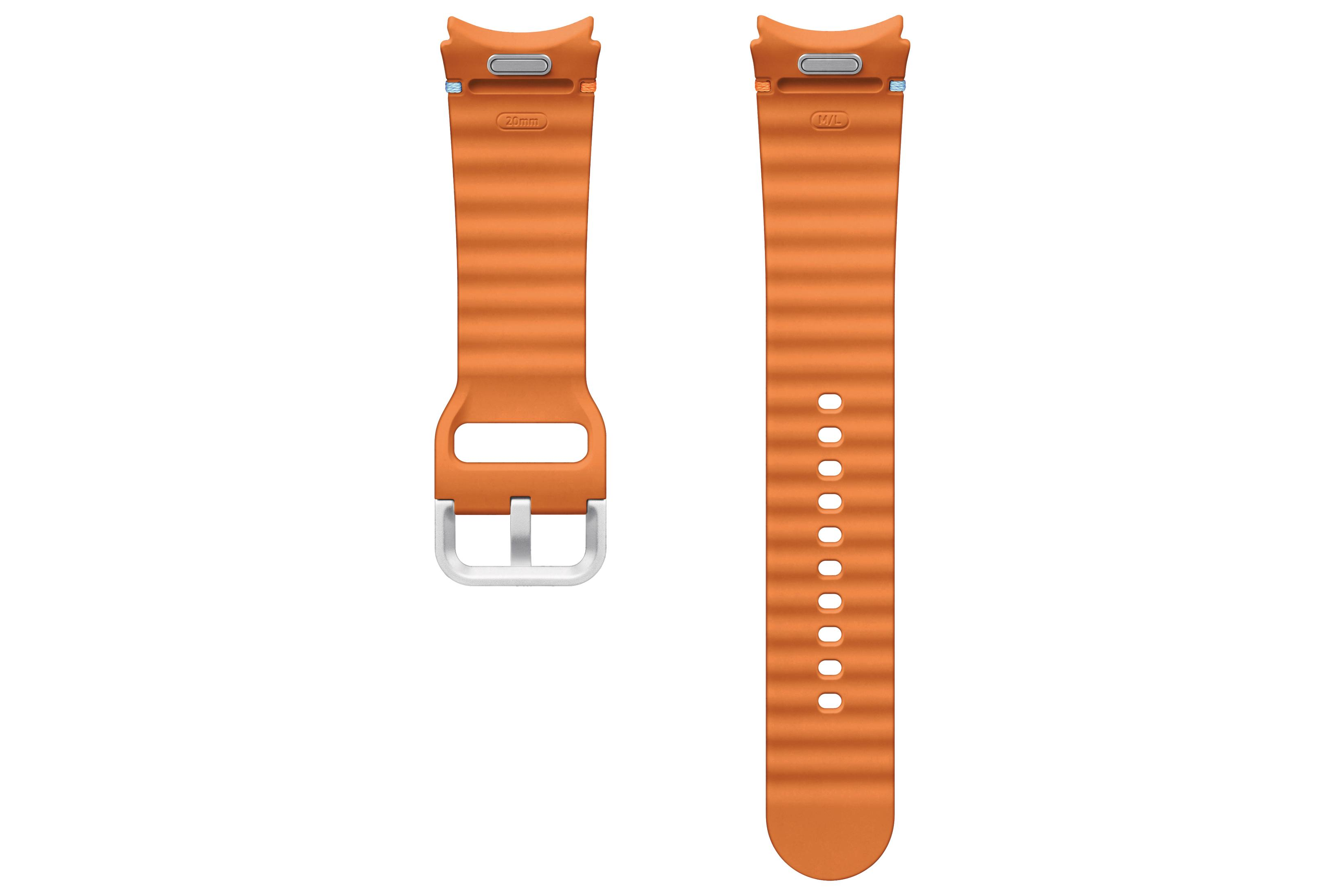 Correas de reloj naranjas con diseño acanalado, conectadas a una hebilla metálica.