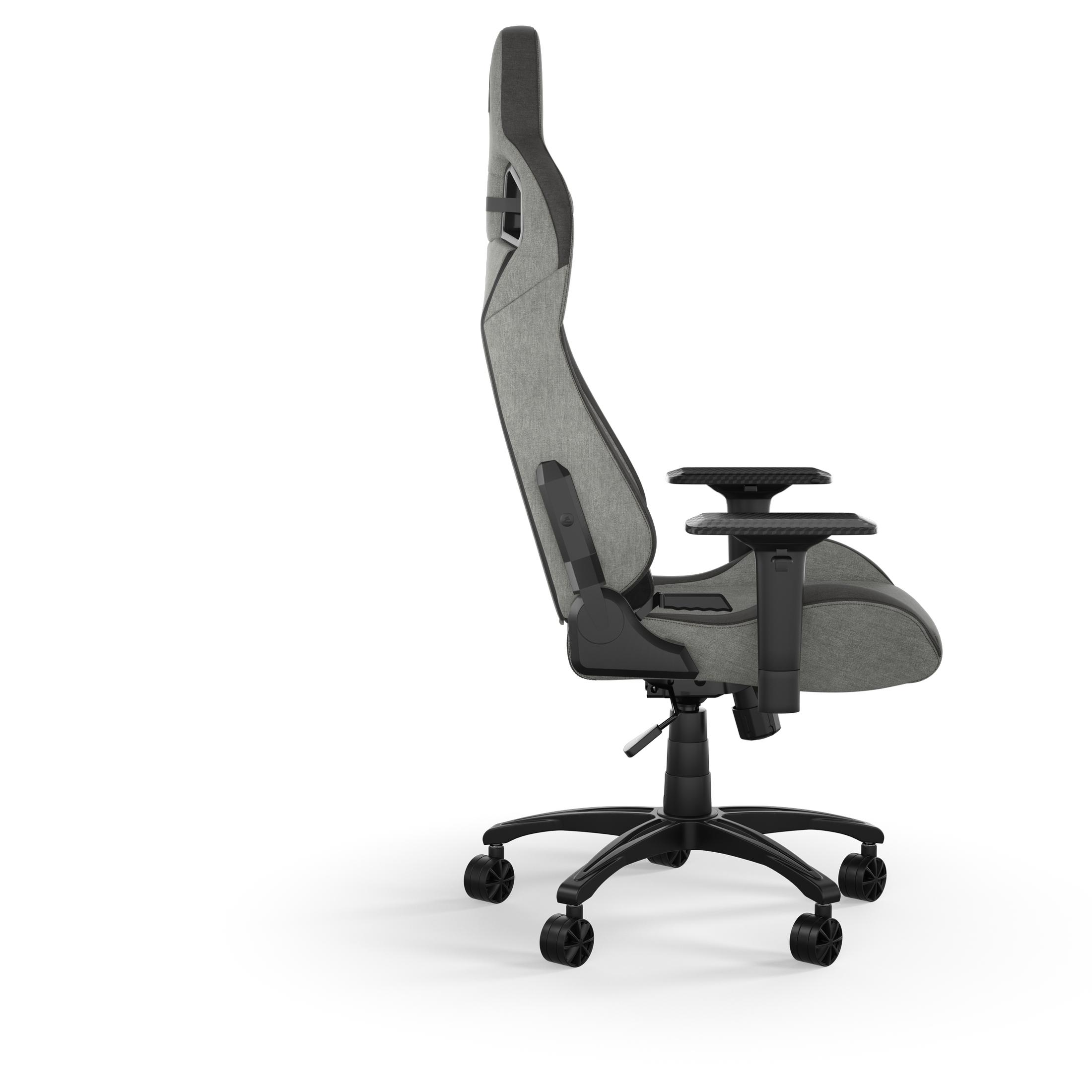Ein grau-schwarzer Gaming-Stuhl auf weißem Hintergrund, von der Seite gesehen.