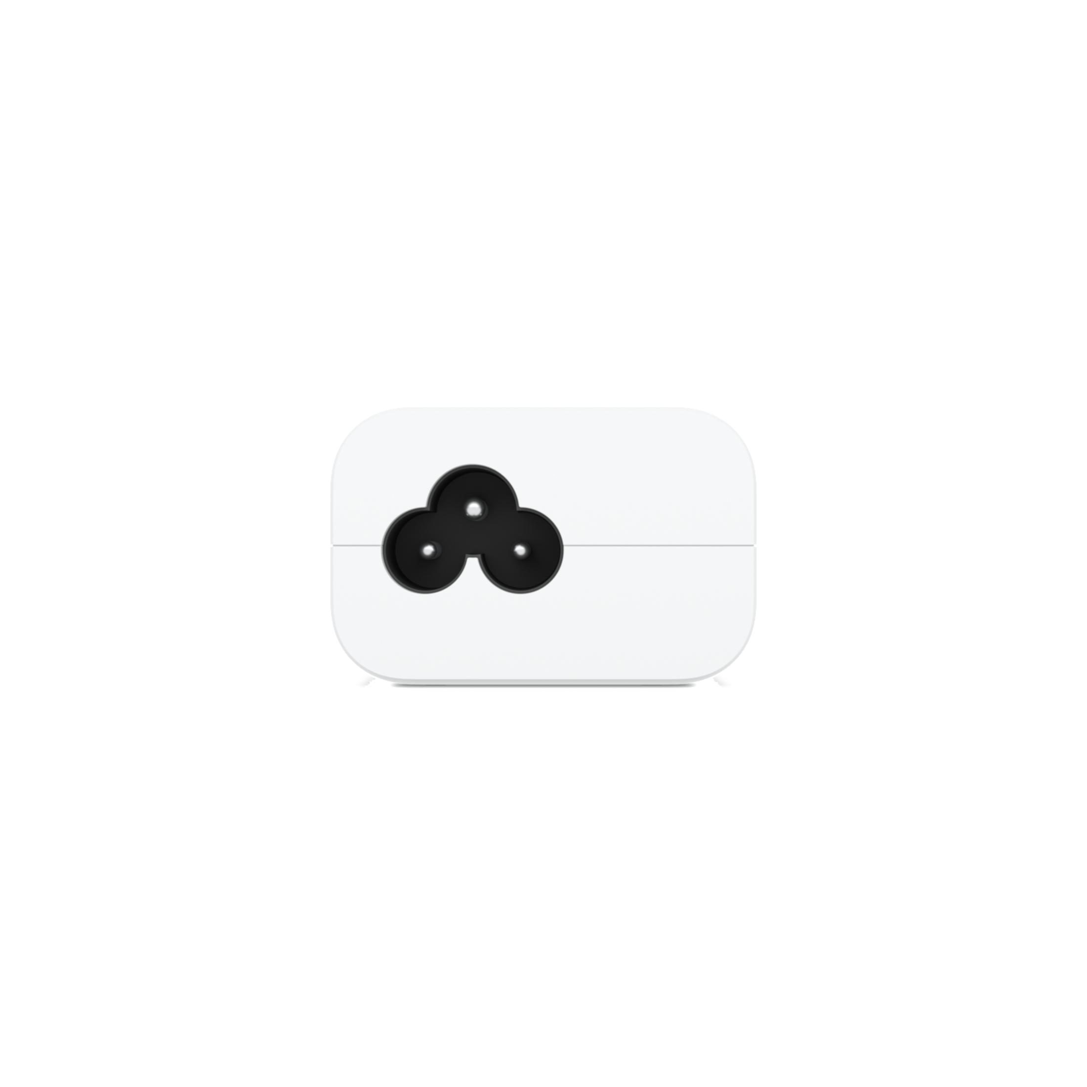 Un adaptateur secteur blanc avec une prise à trois broches.