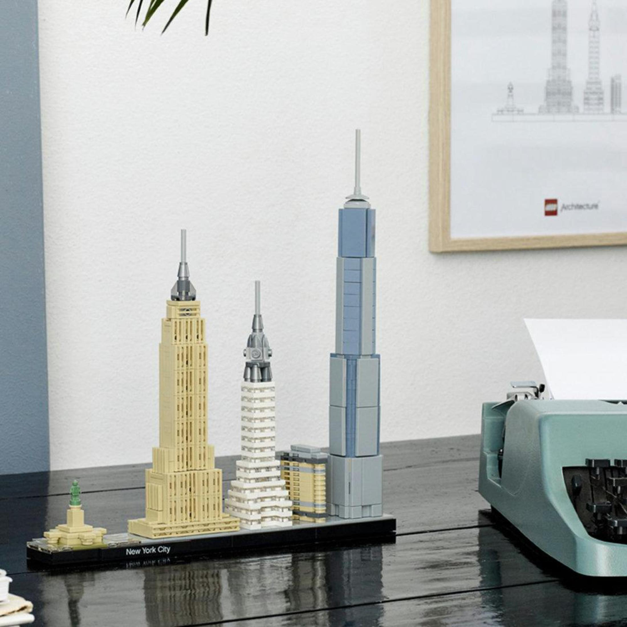Model Lego panoramy Nowego Jorku. Zawiera Empire State, Chrysler i One World Trade Center.